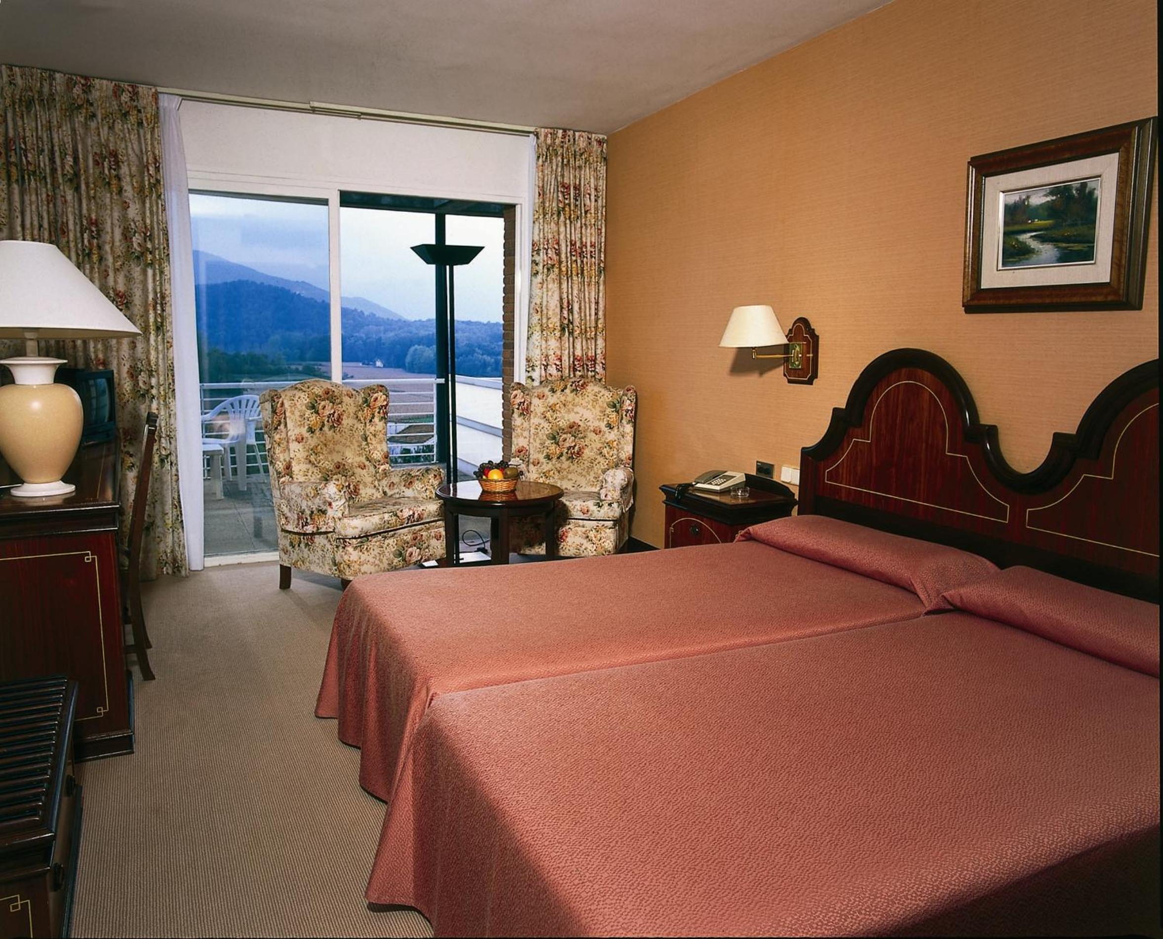 Twin Room - Photo 5