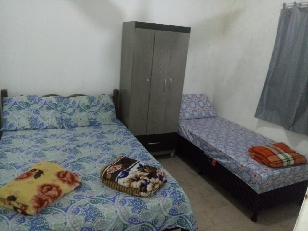 Double or Twin Room with Private Bathroom - Photo 7