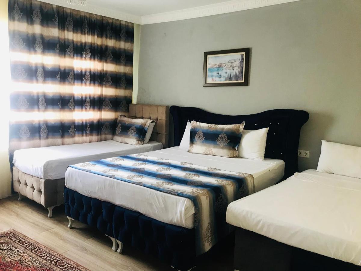 Standard Triple Room photo 2