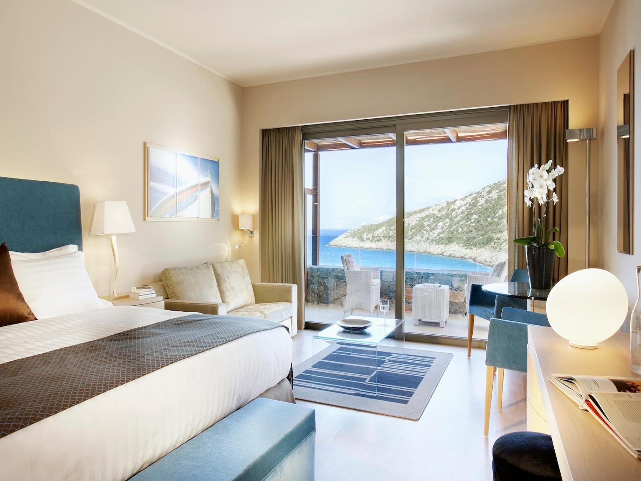 Deluxe Room with Sea View