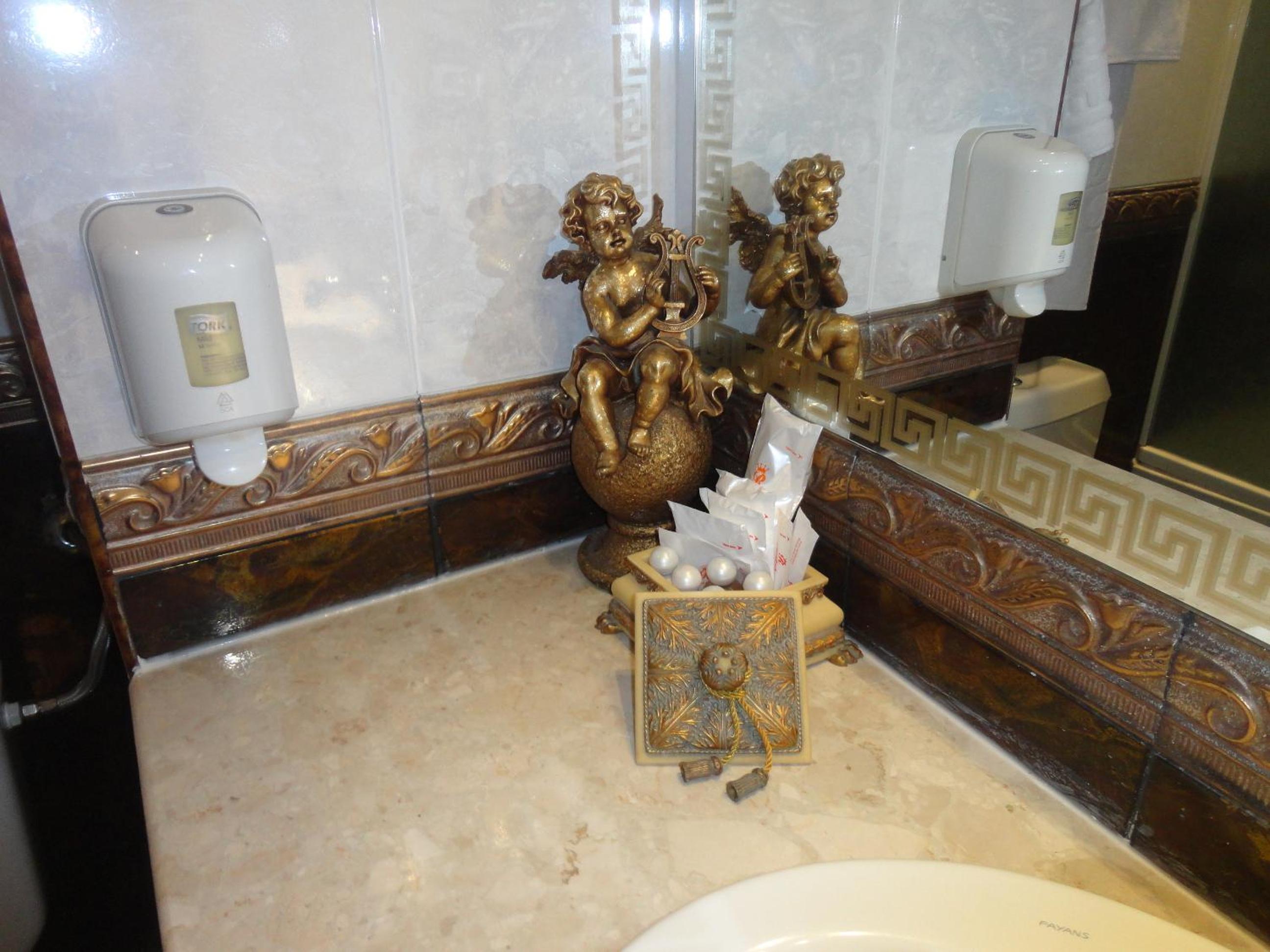 Interior Junior Suite with Hot Tub - Dayana - Photo 3