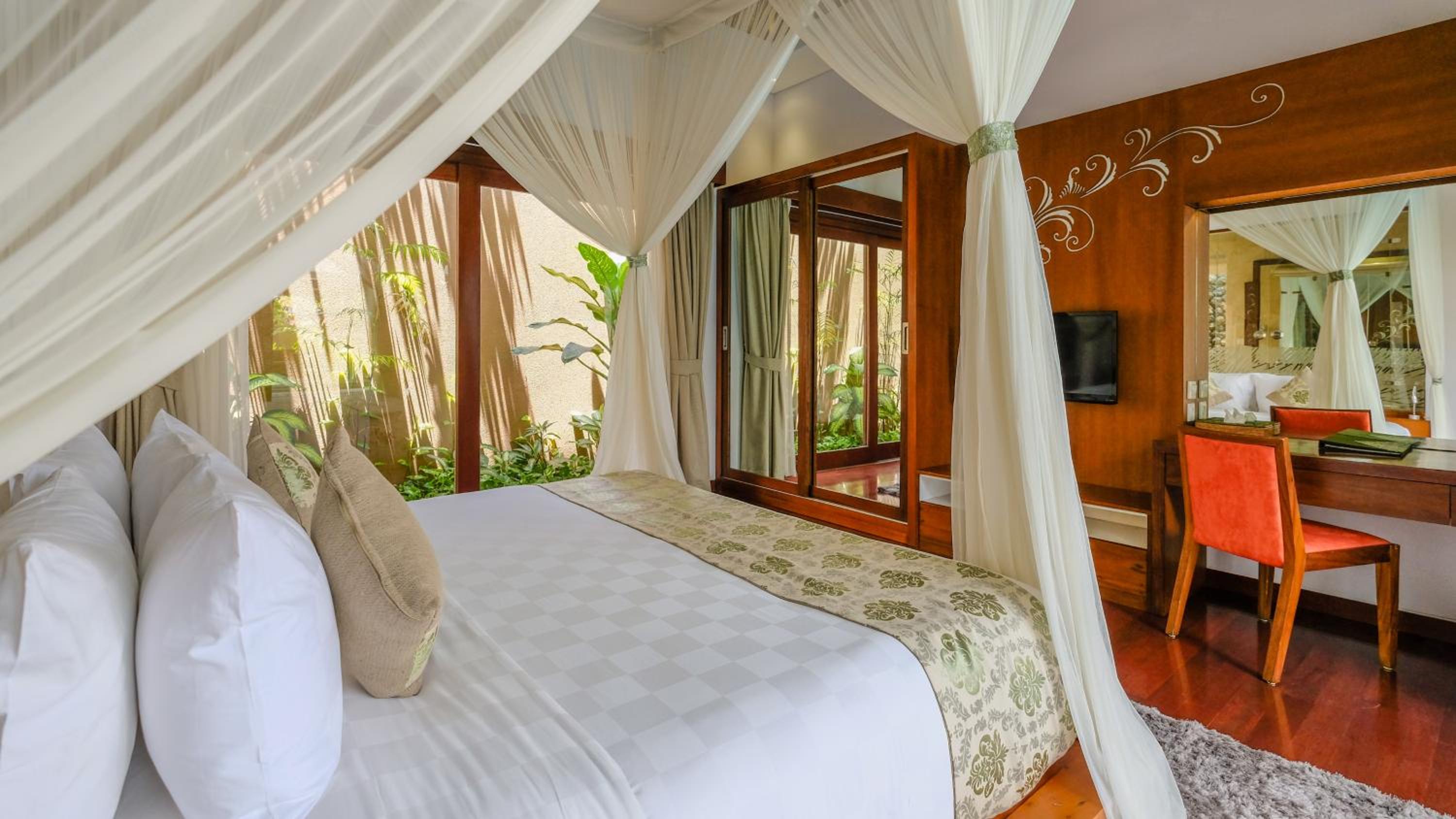 Two-Bedrooms Royal Pool Villa thumbnail 6