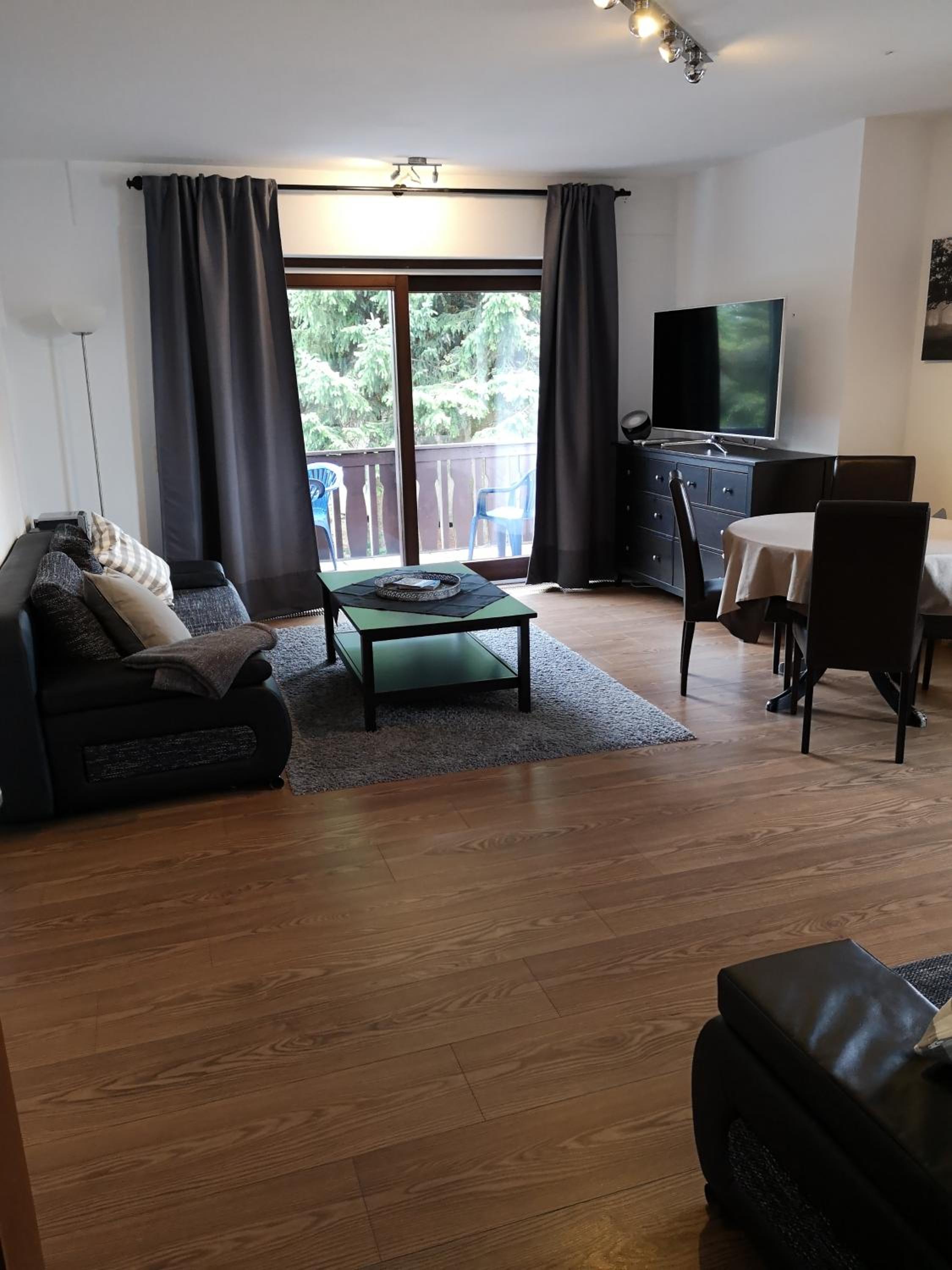 One-Bedroom Apartment opposite the main building photo 2