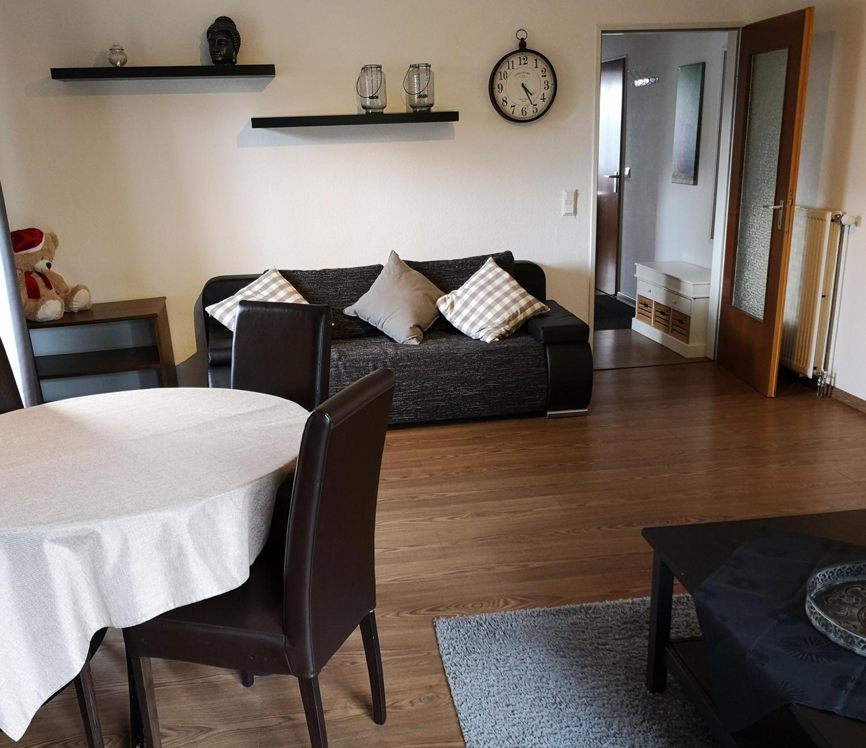 One-Bedroom Apartment opposite the main building photo 3