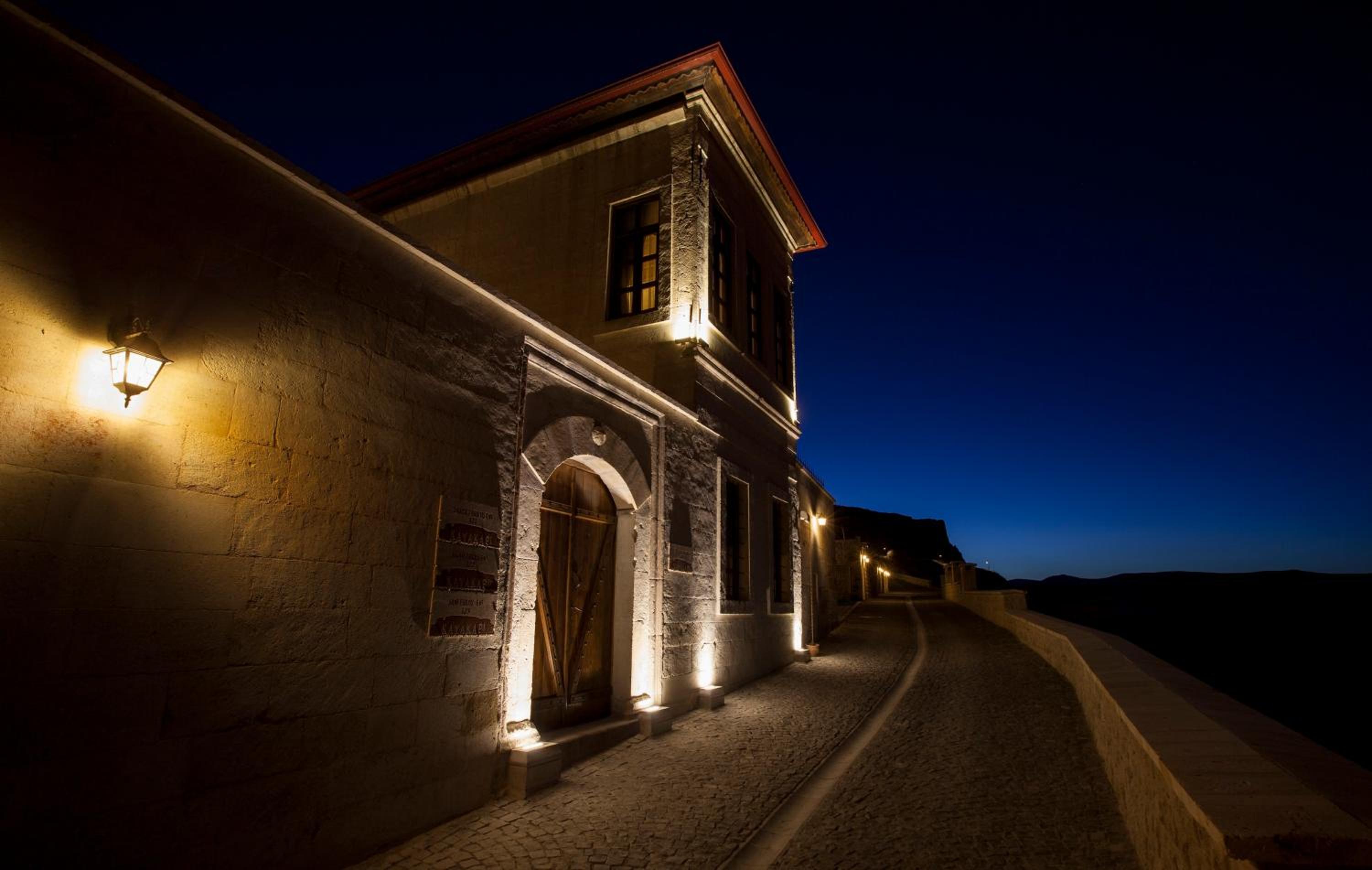 Grandiose Cappadocian Mansion - Photo 11