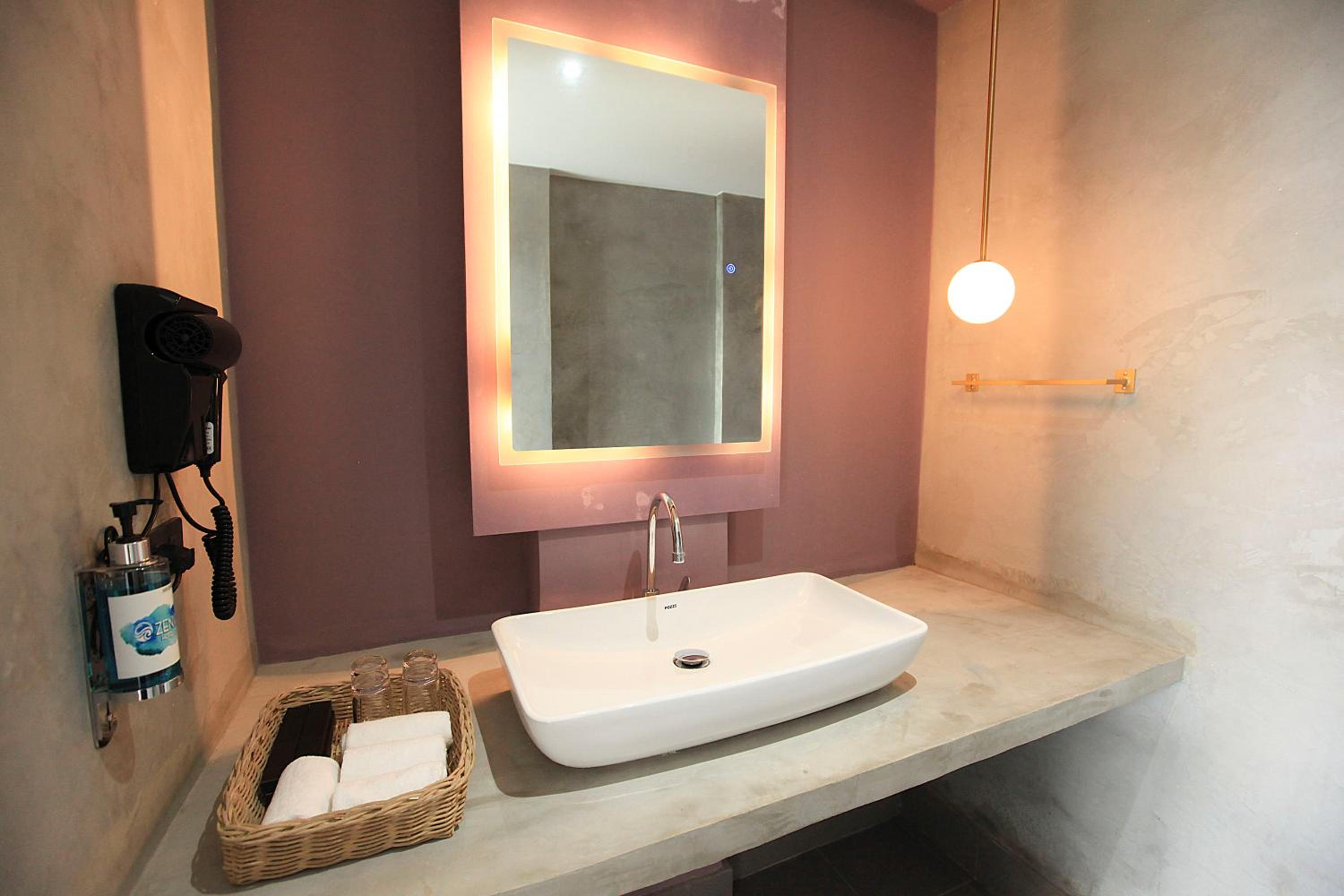 King Suite with Ocean View - Photo 7