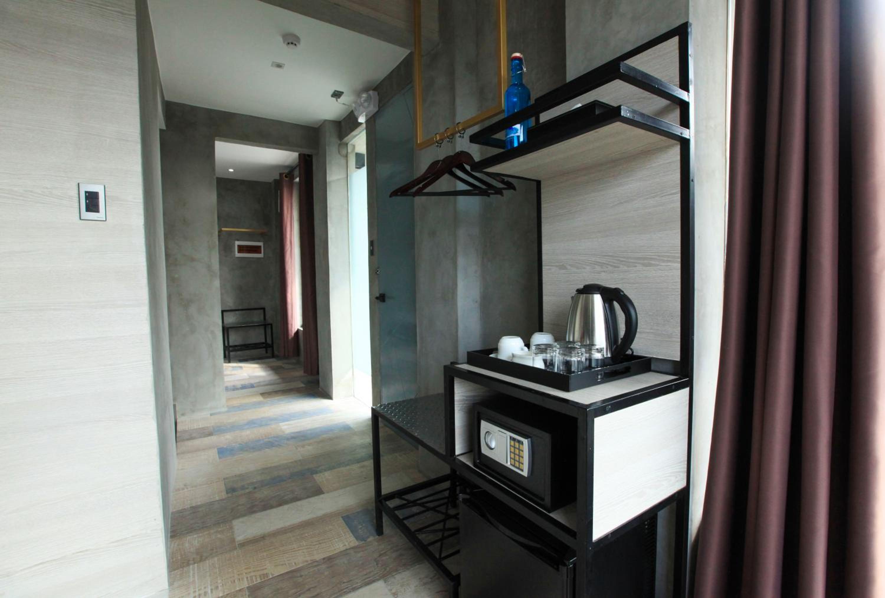 King Suite with Ocean View - Photo 6