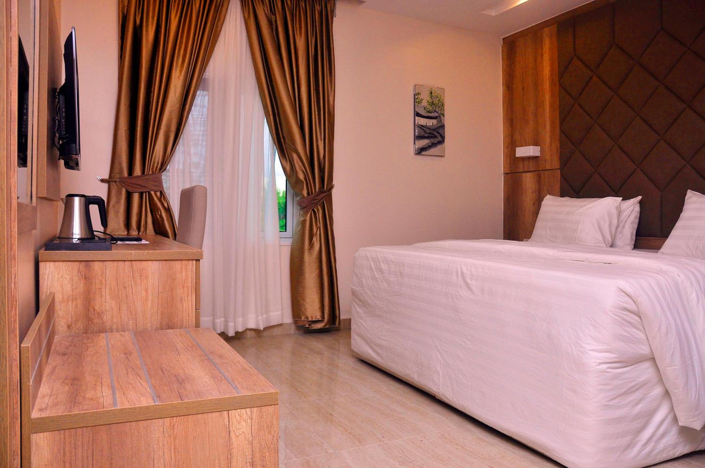 Deluxe Single Room