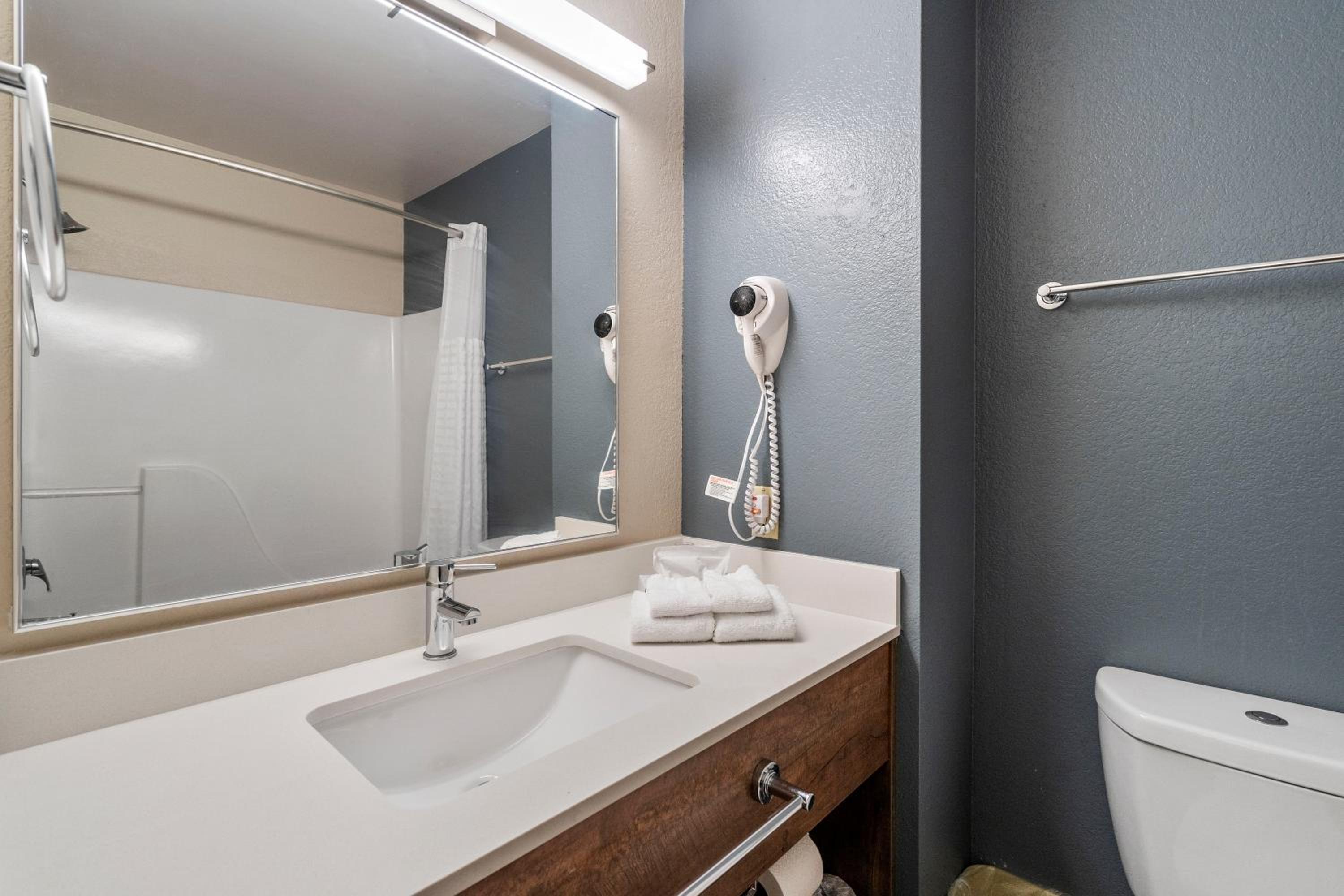 Studio with 2 Double Beds - Non-Smoking - Photo 6