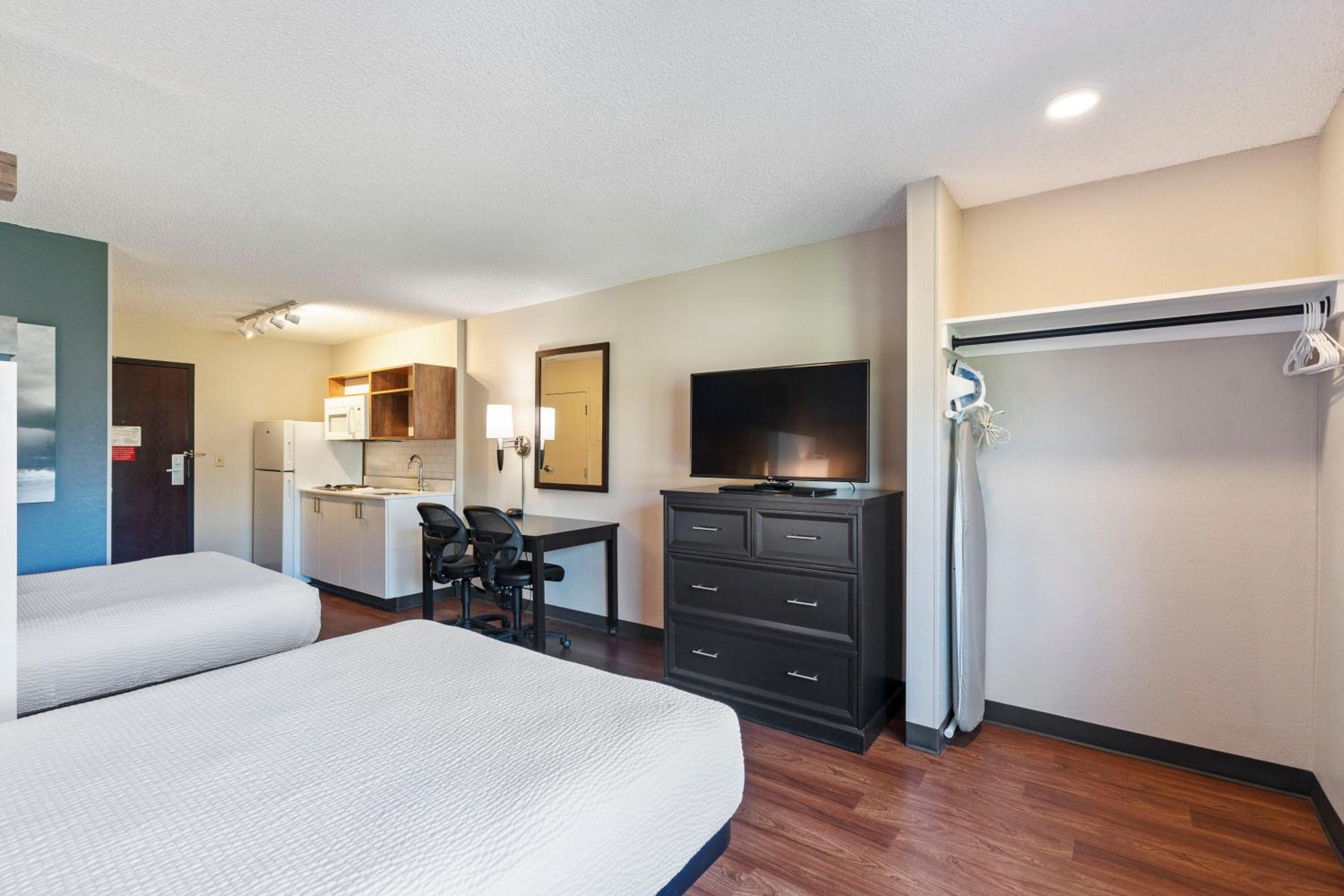 Studio with 2 Double Beds - Non-Smoking - Photo 8