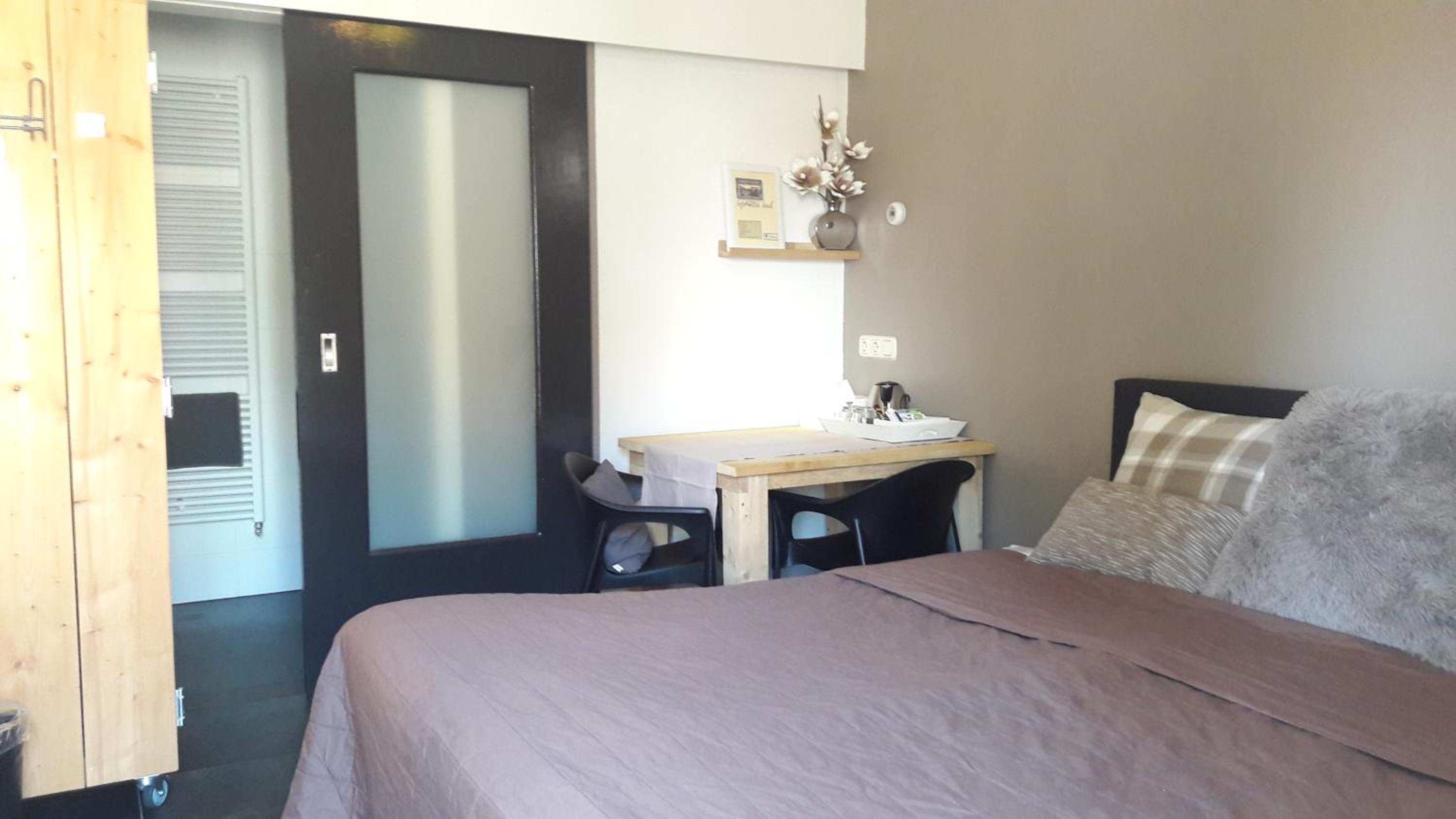 Double Room with Private Bathroom photo 1