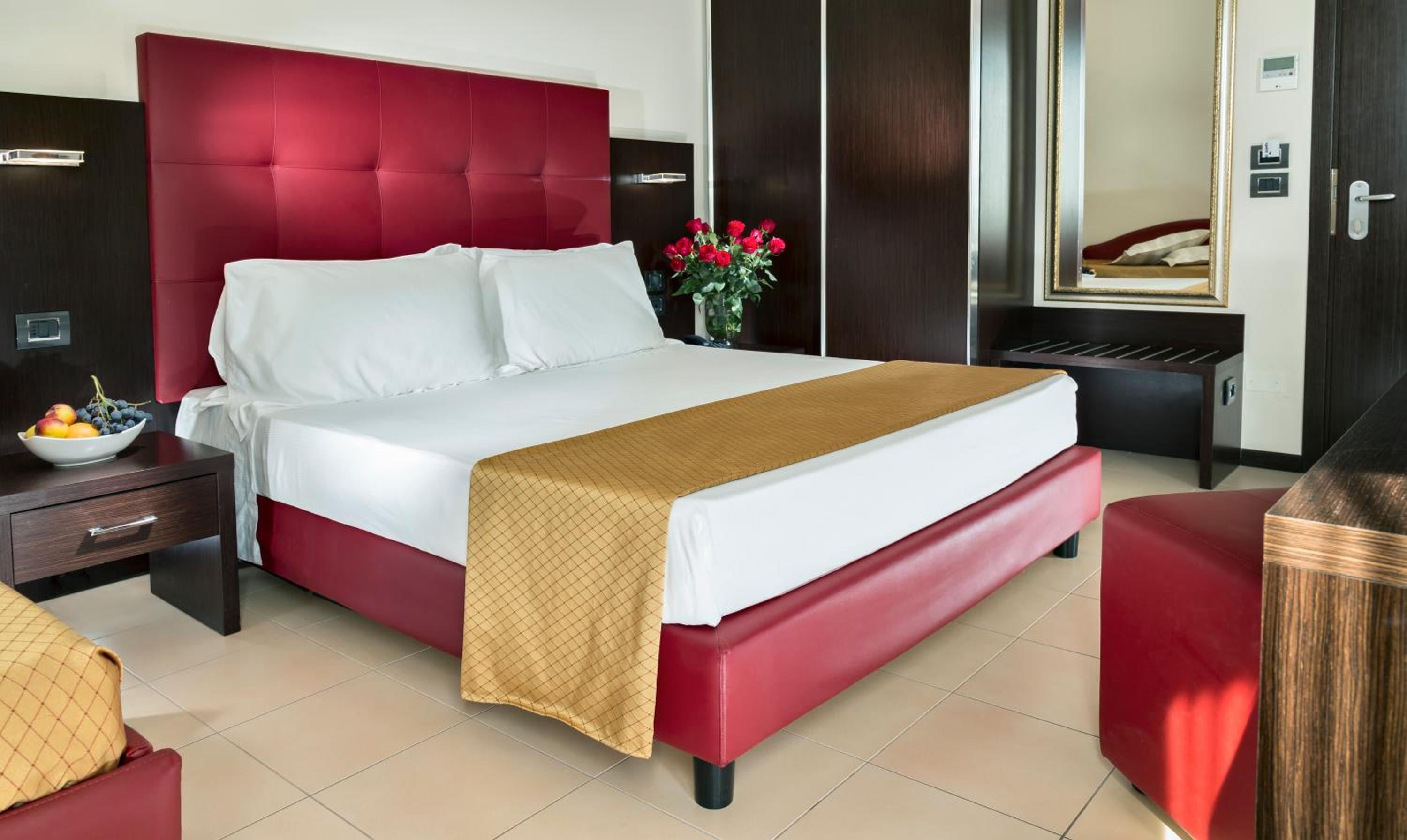 Economy Triple Room