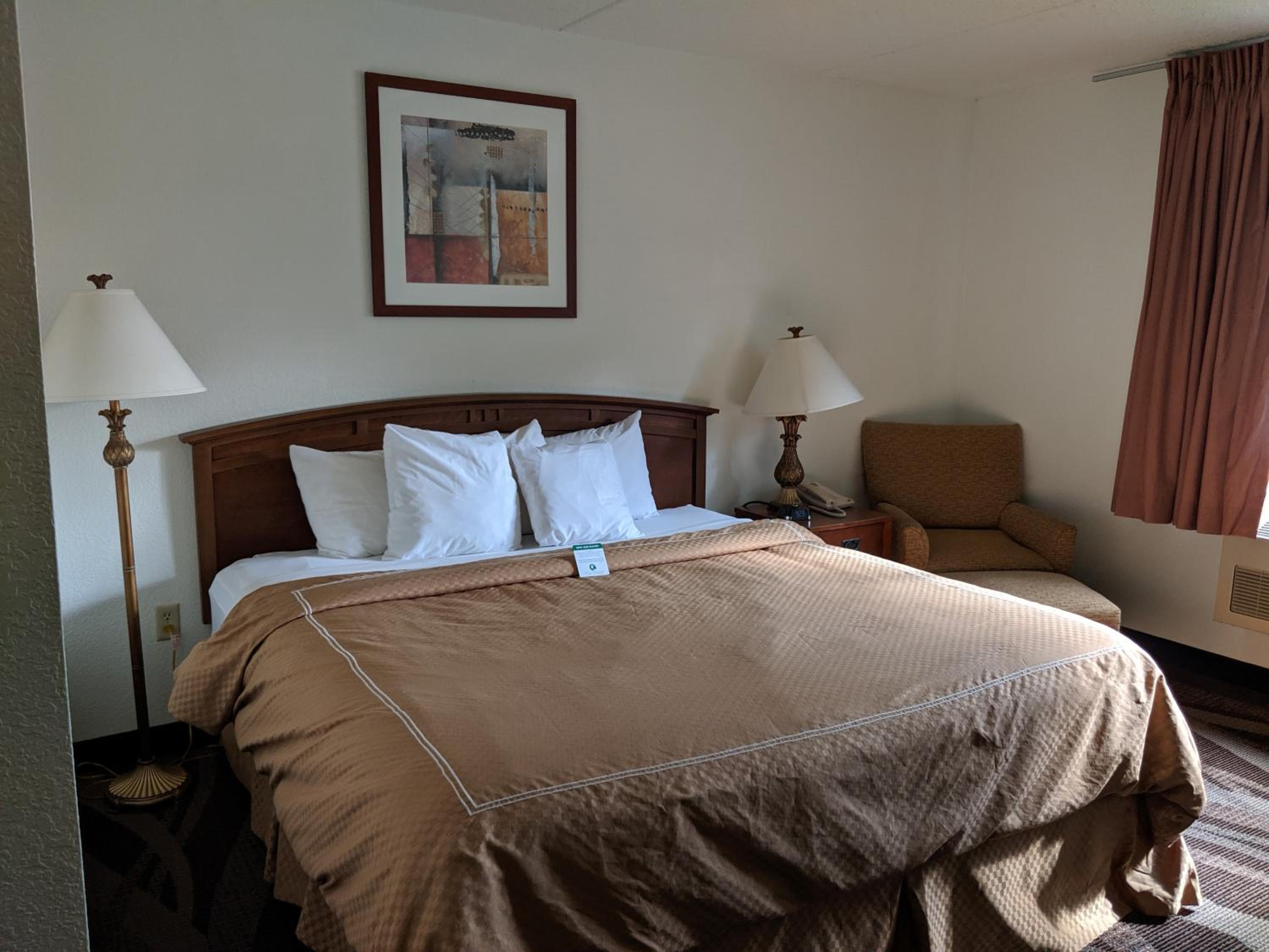 King Room - Non-Smoking - Photo 1