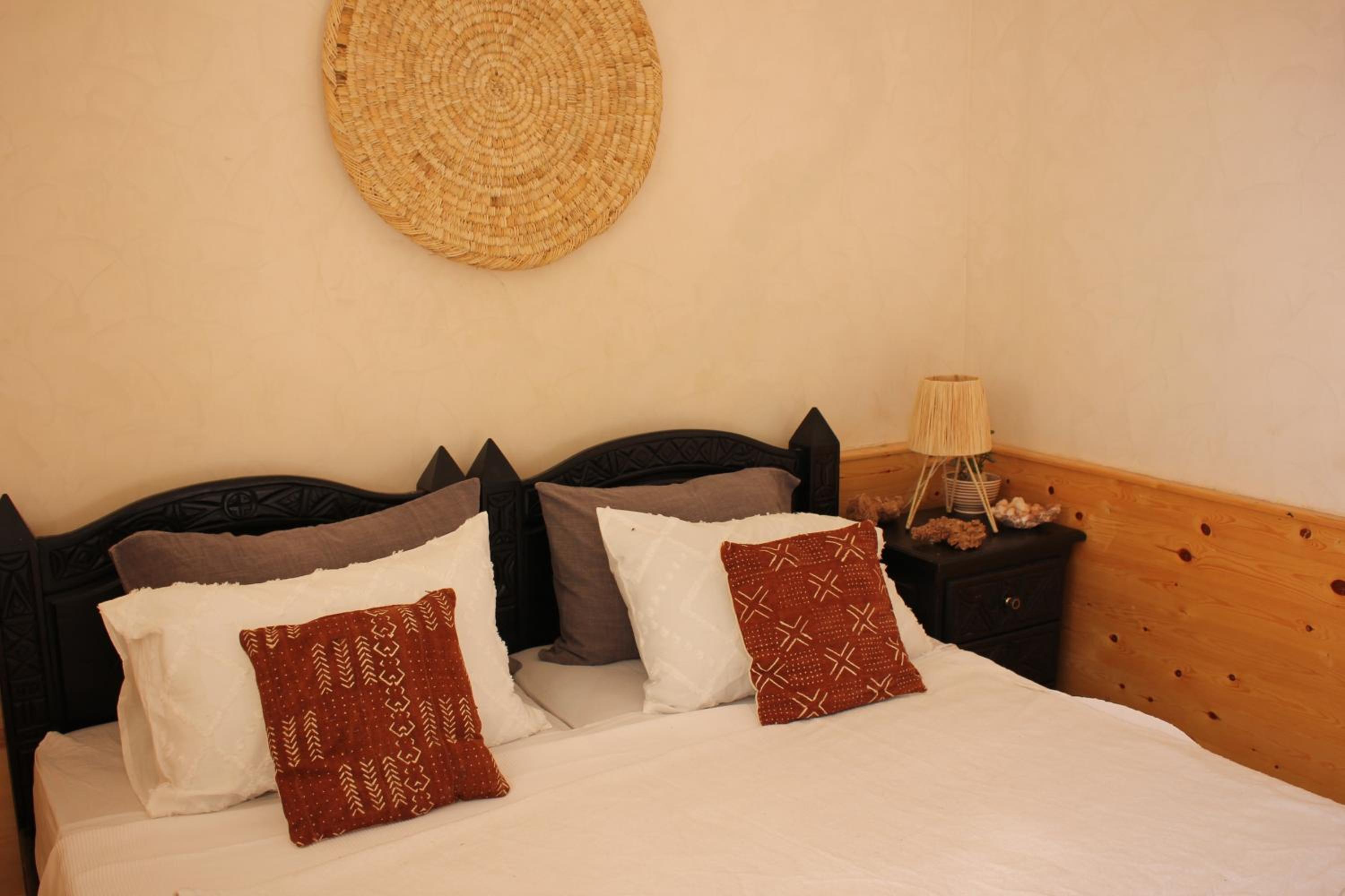 Twin Room With Sea View - Photo 3