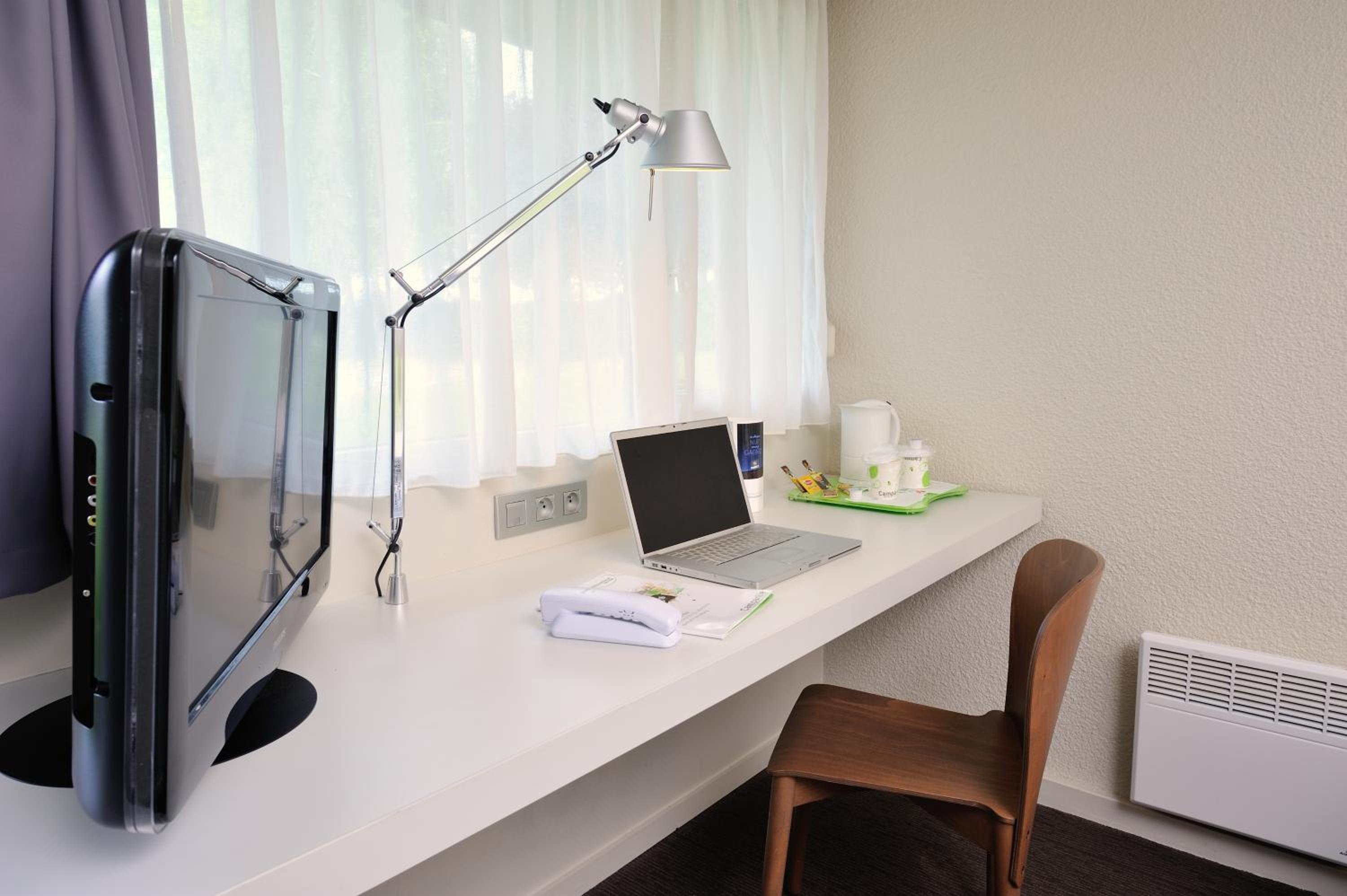 Standard Double Room - Photo 7