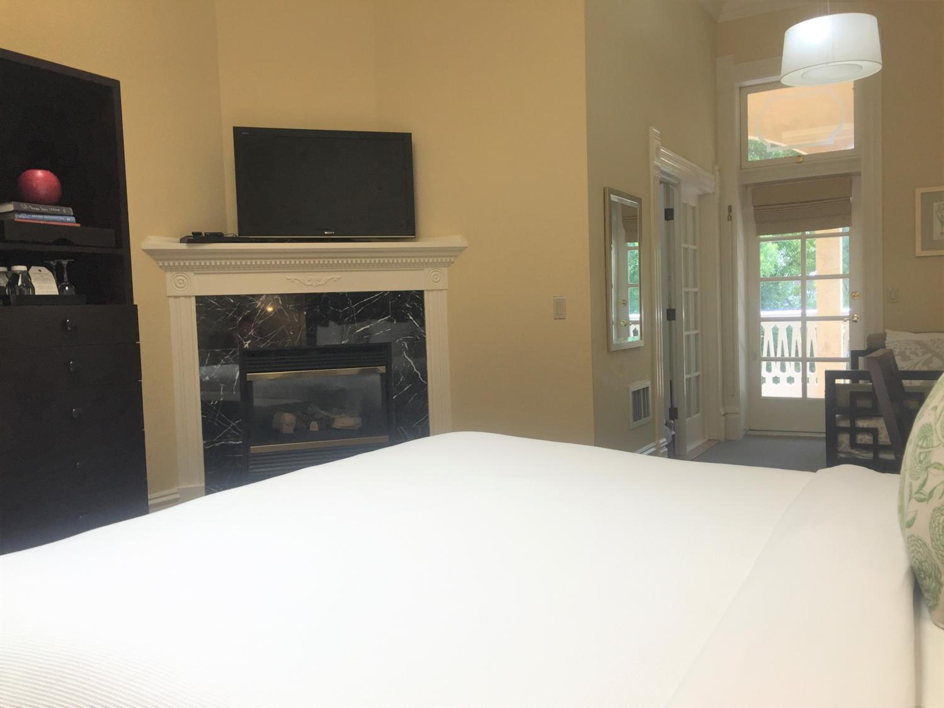 Healdsburg Interior King - Photo 3