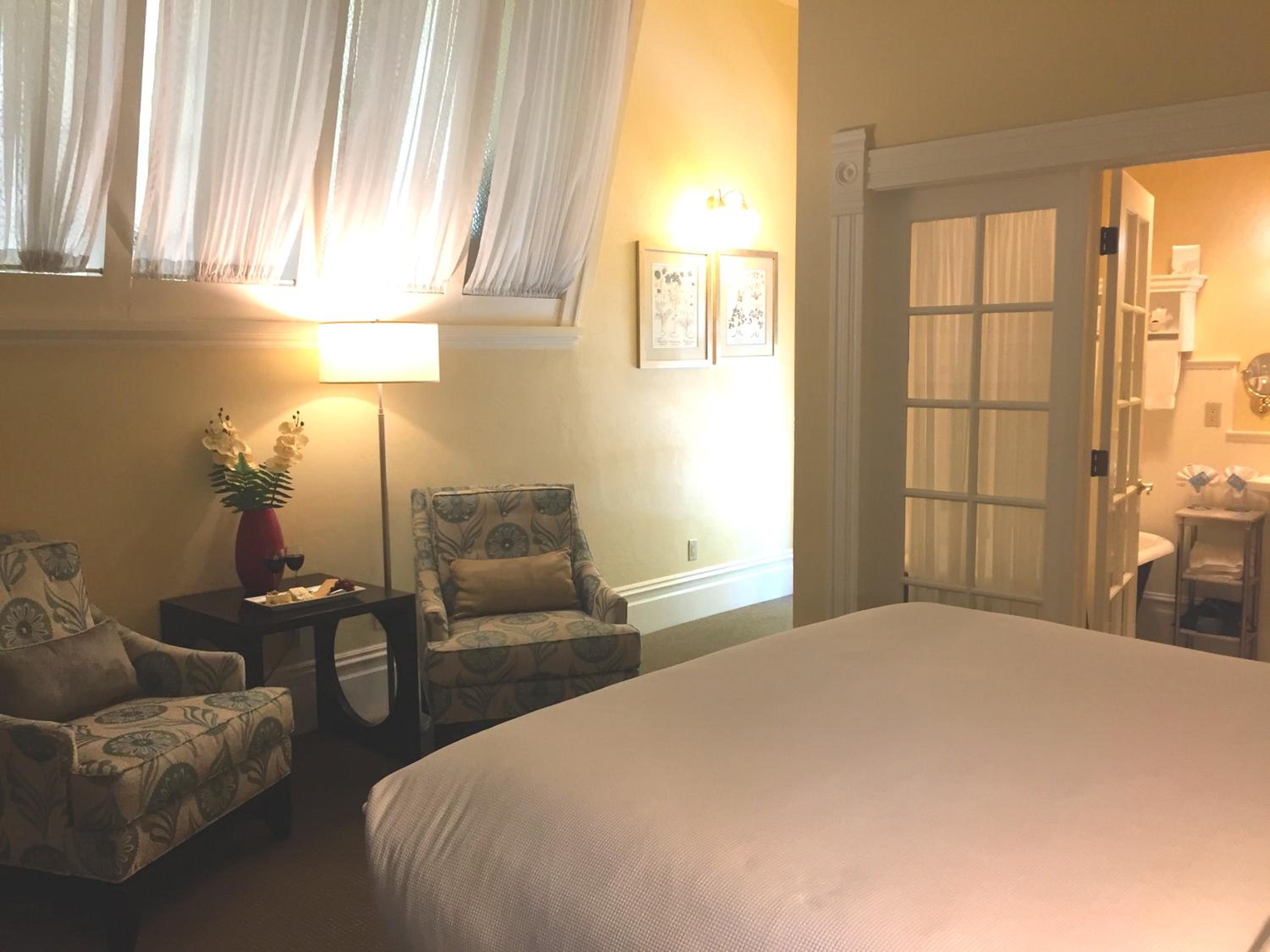 Healdsburg Interior King - Photo 4