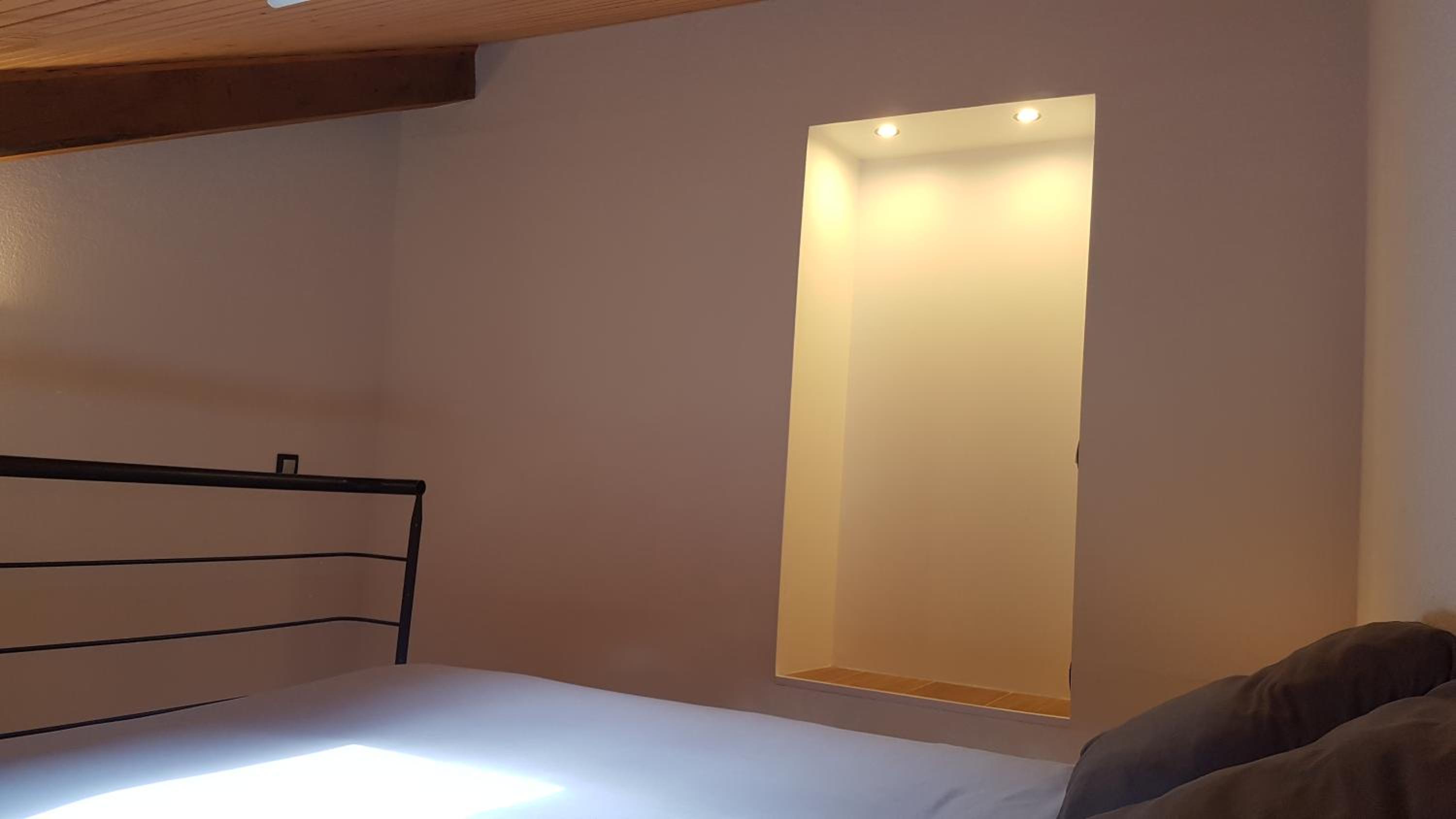 Apartment - Split Level - Photo 17