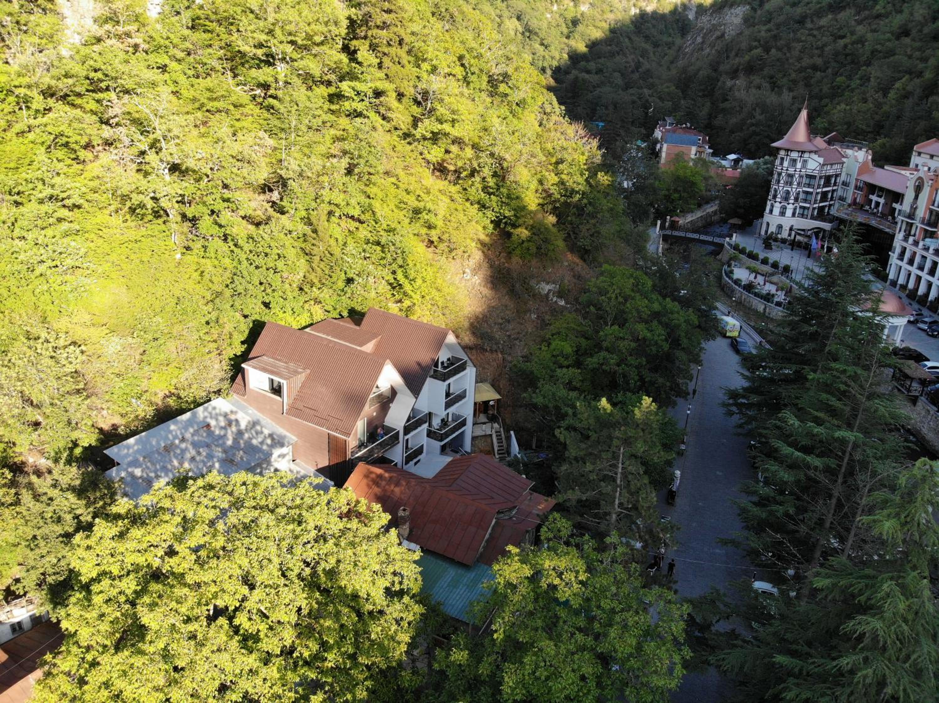 Double Room with Balcony - Photo 1