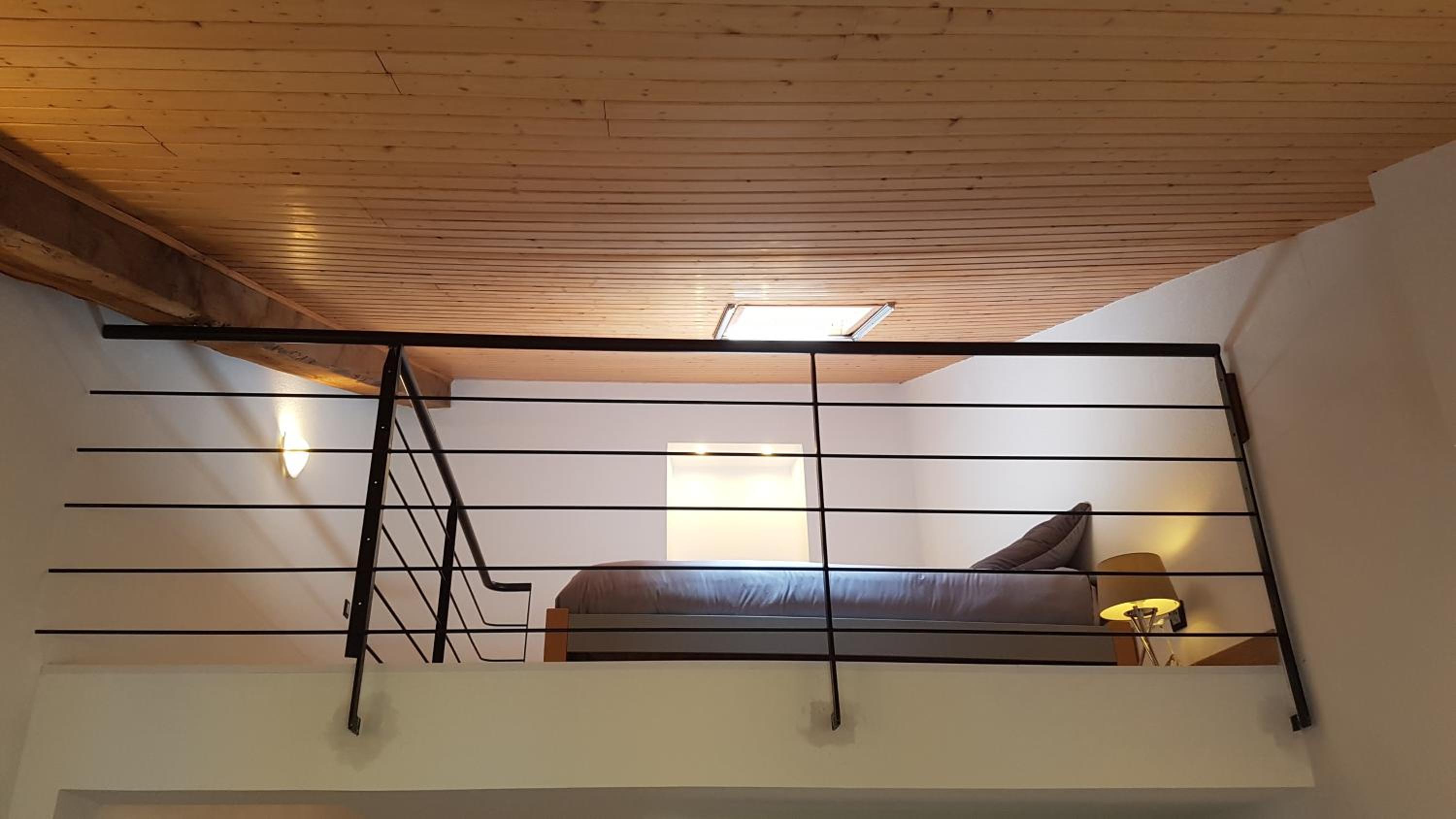 Apartment - Split Level - Photo 19