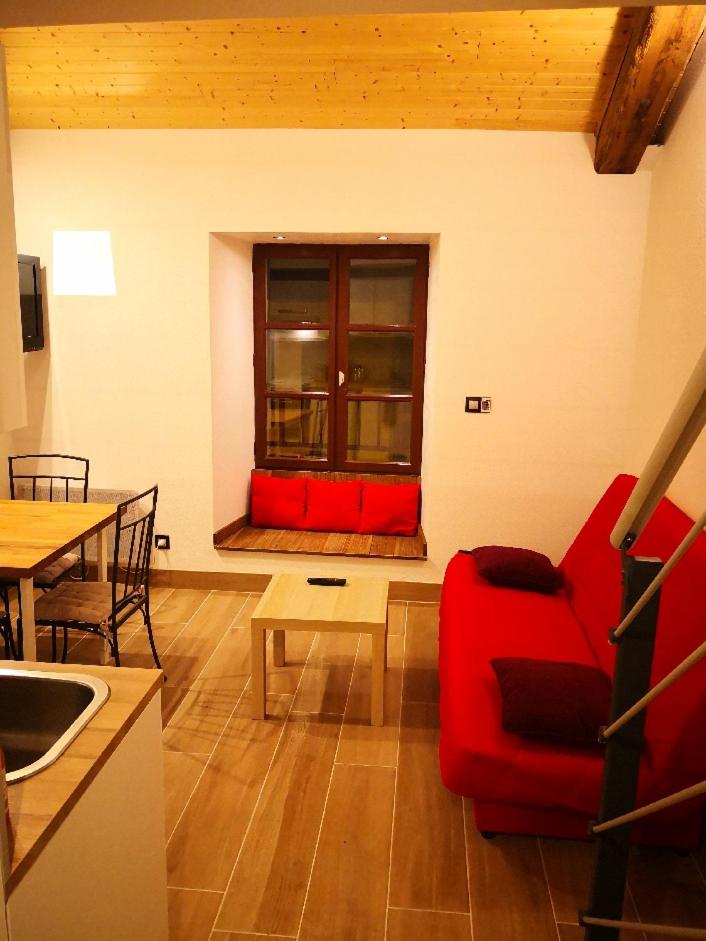 Apartment - Split Level - Photo 26
