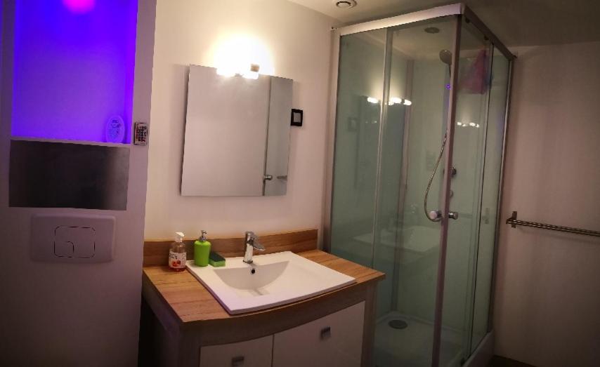 Apartment - Split Level - Photo 22
