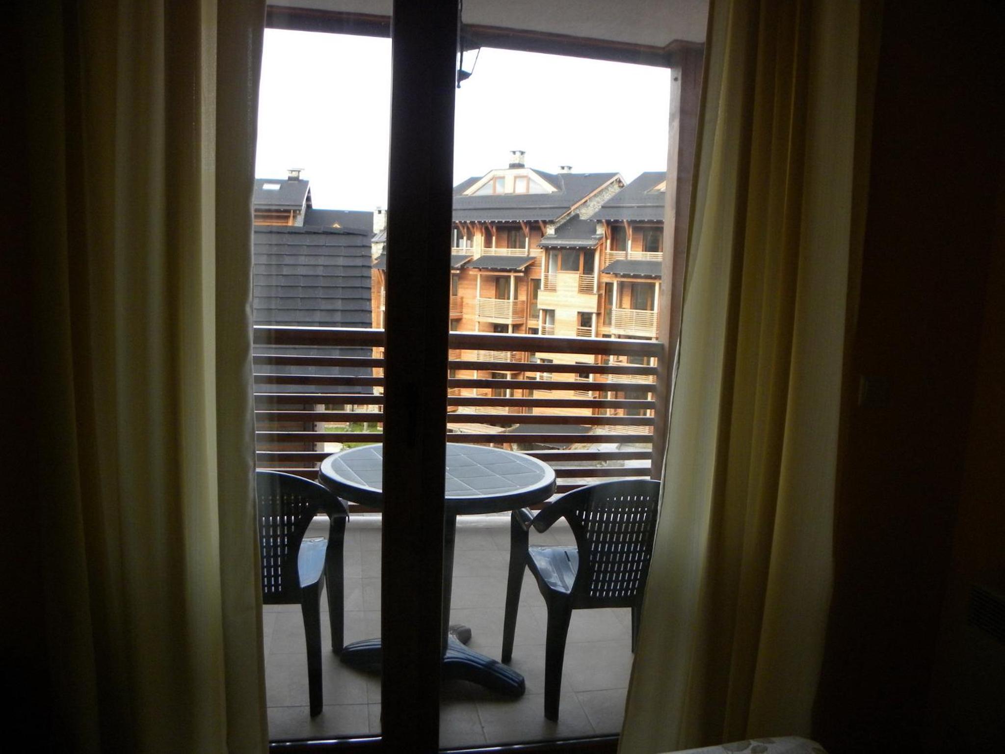 One-Bedroom Apartment with Balcony - Photo 2