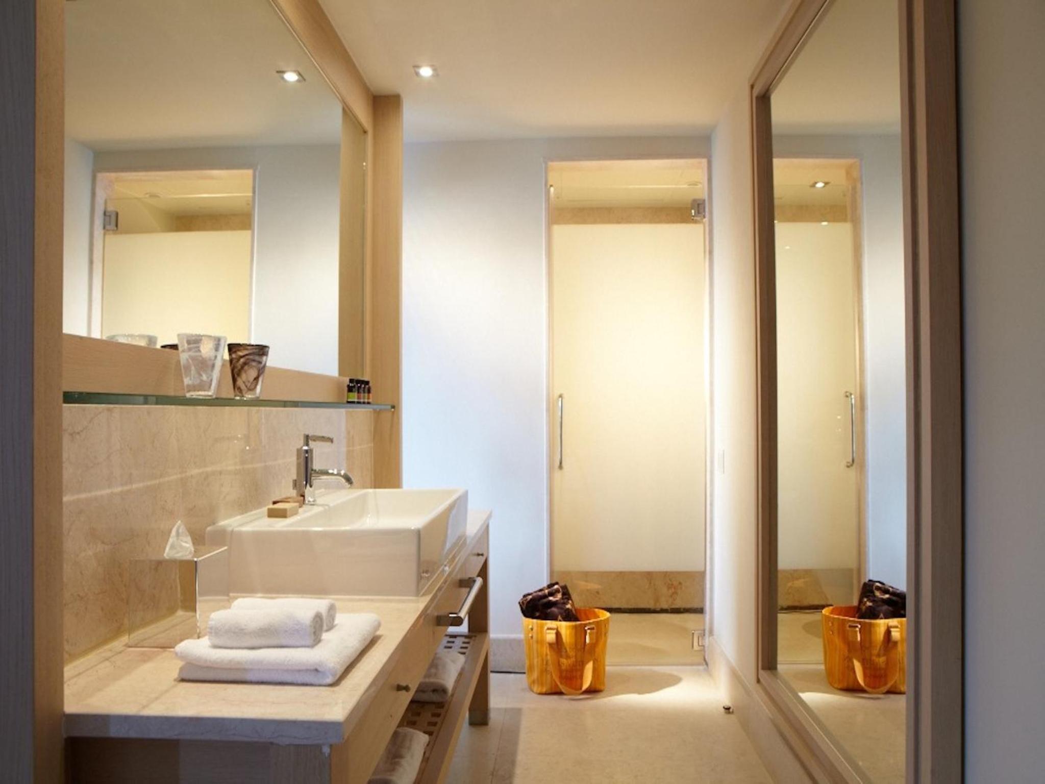 Two-Bedroom Villa with Sea View and Private Pool thumbnail 5