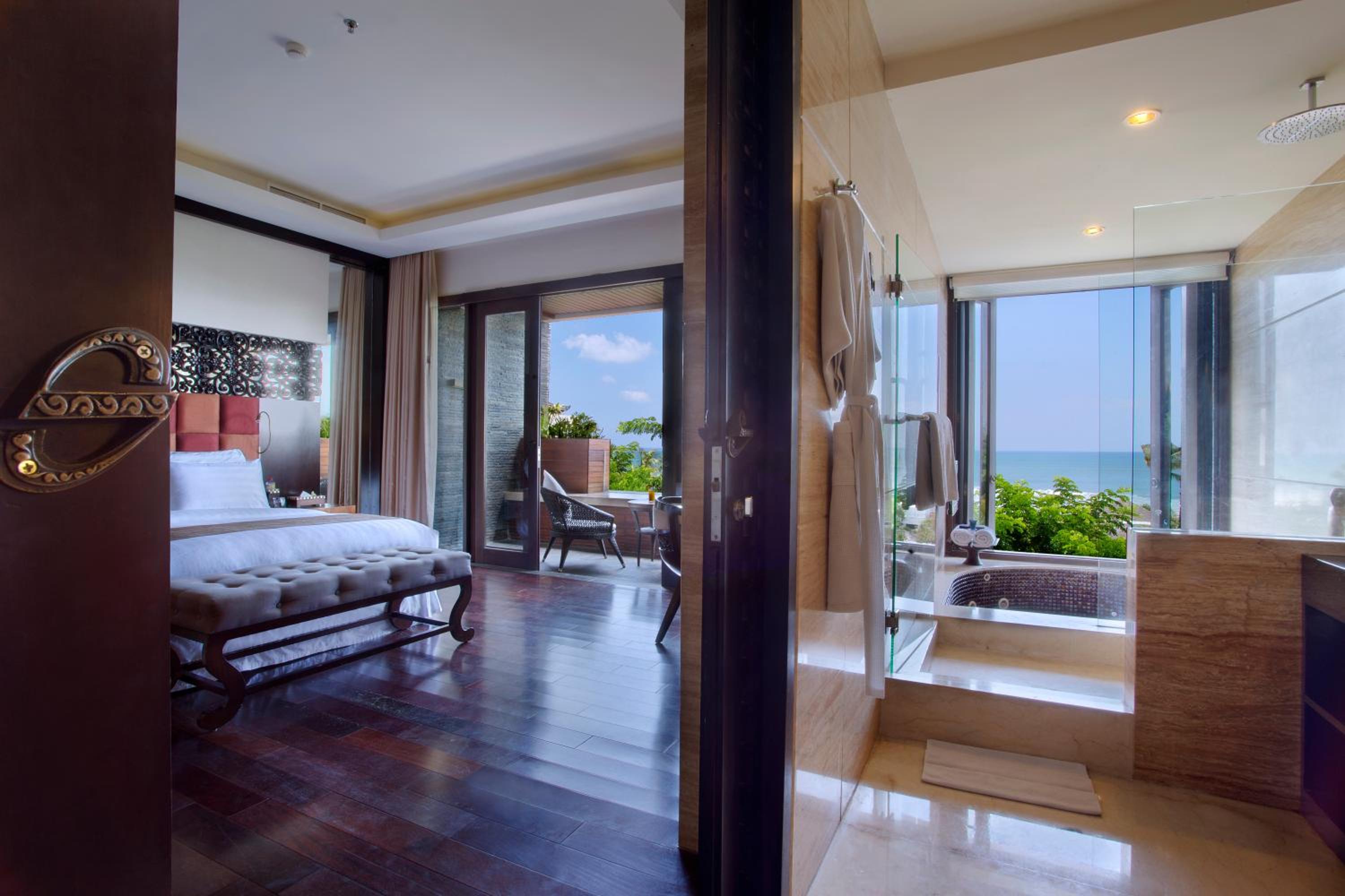 Ocean Suite with Jacuzzi  - Photo 3