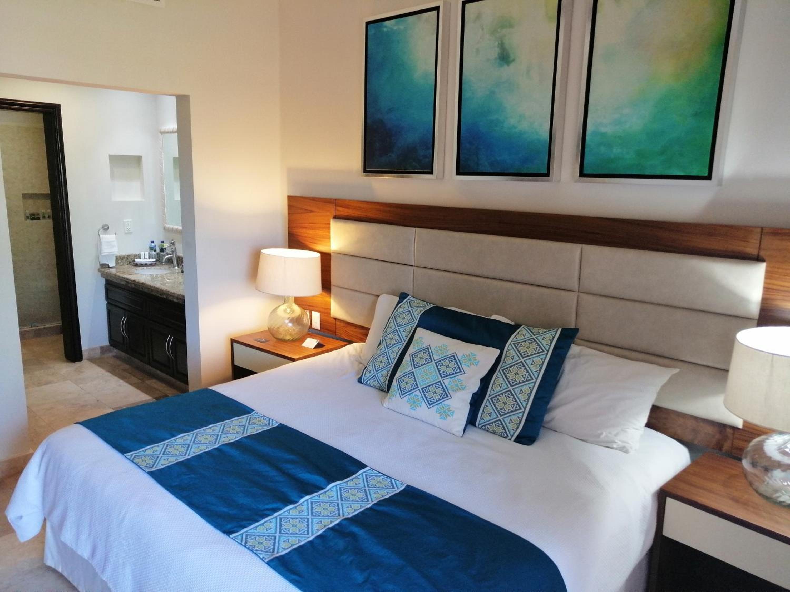 One-Bedroom Suite