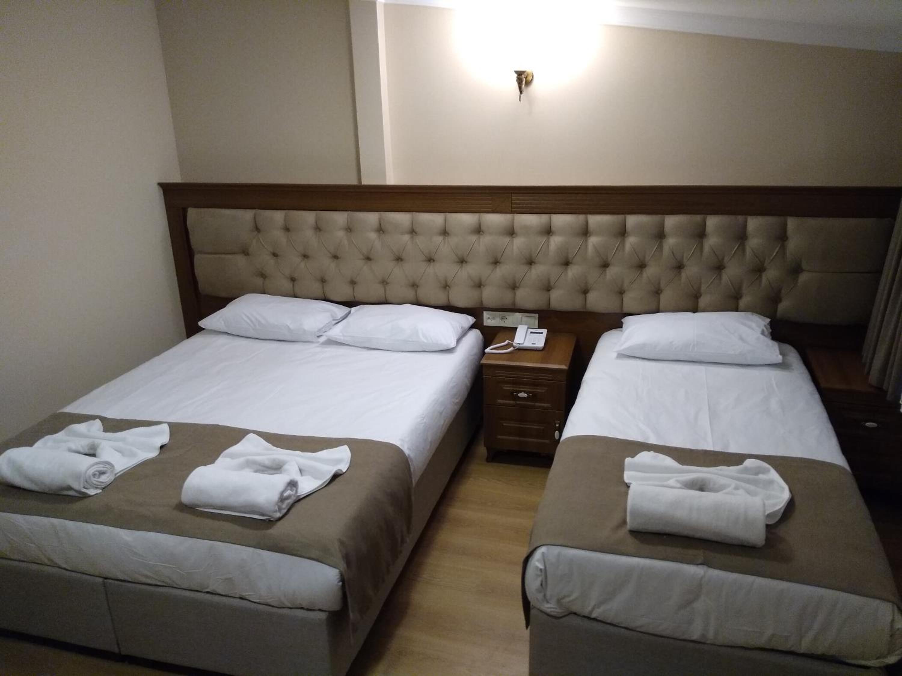Superior Triple Room photo 2