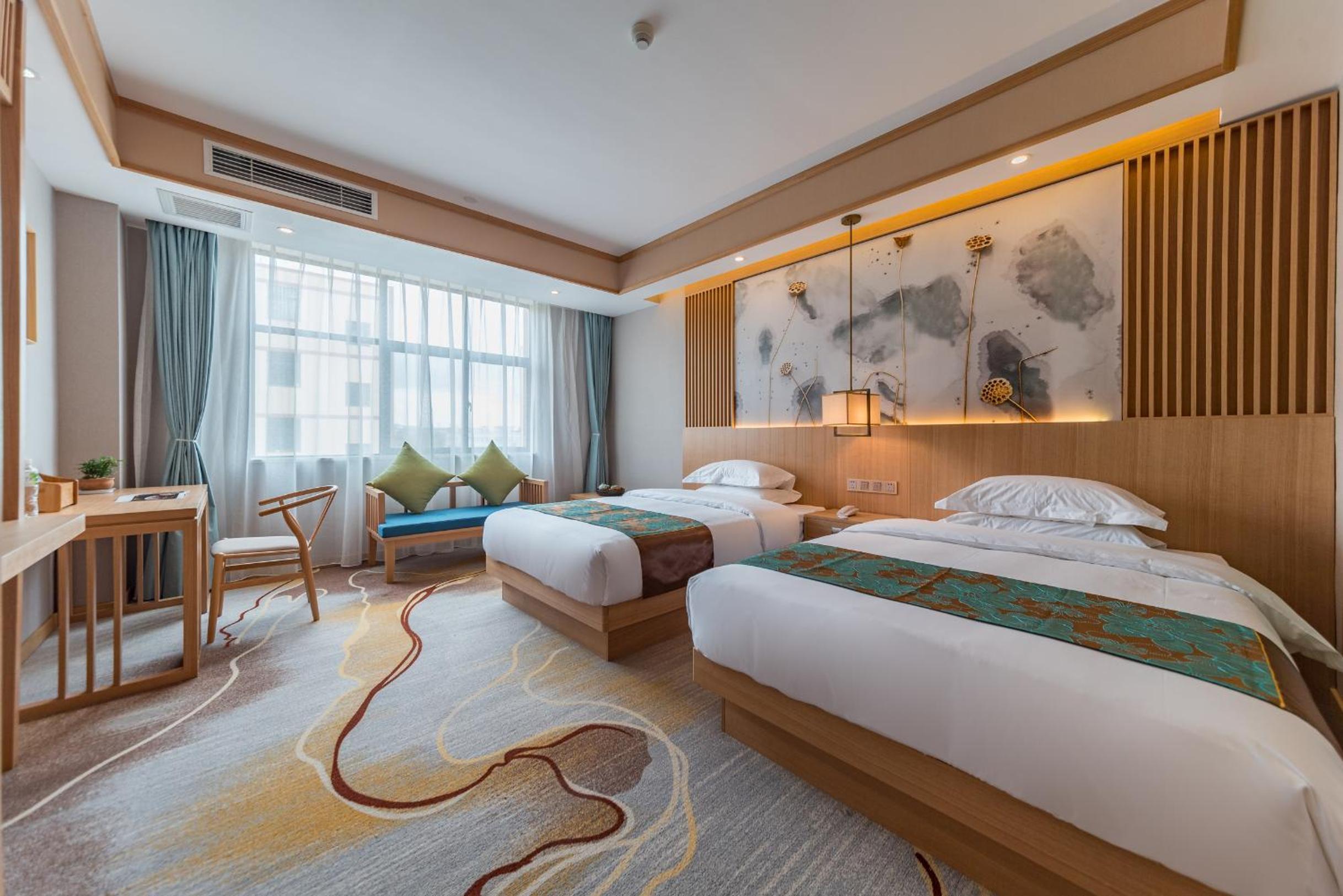 Standard Twin Room with Mountain View photo 3