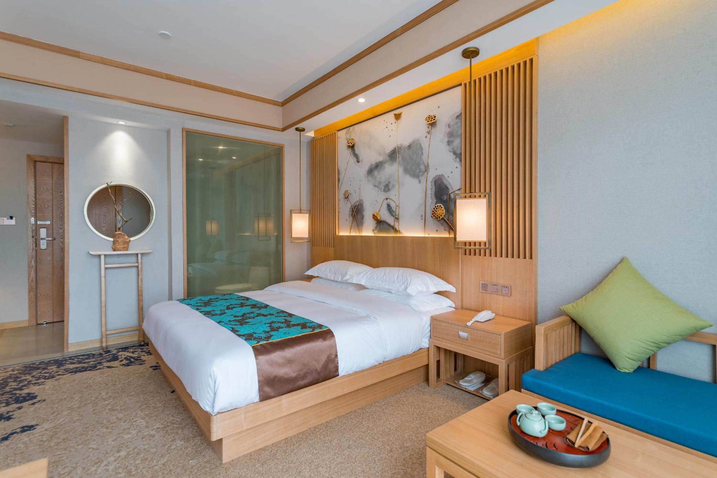 Single Room with Shared Shower and Toilet photo 2