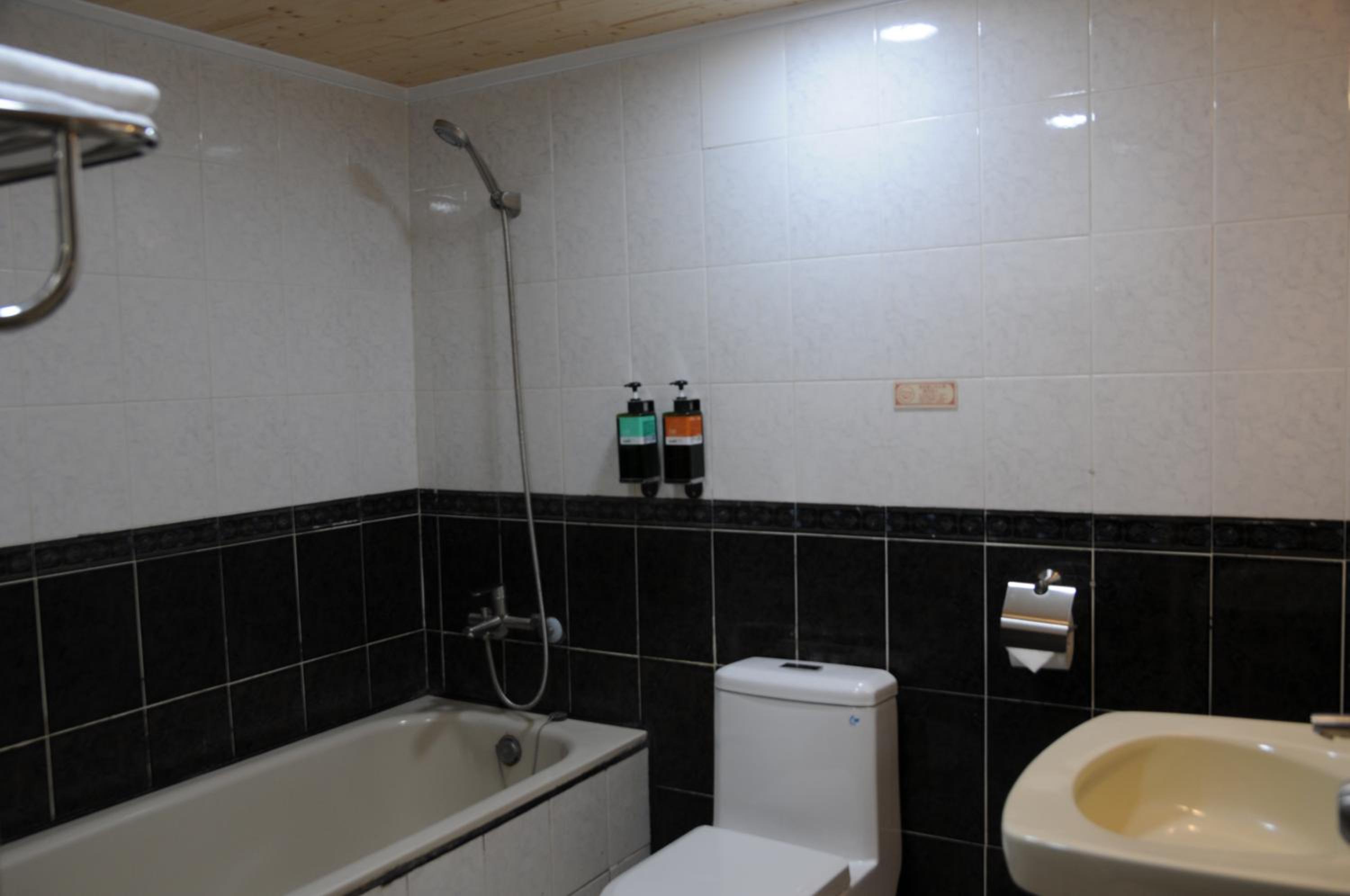 Standard Double Room - Photo 24