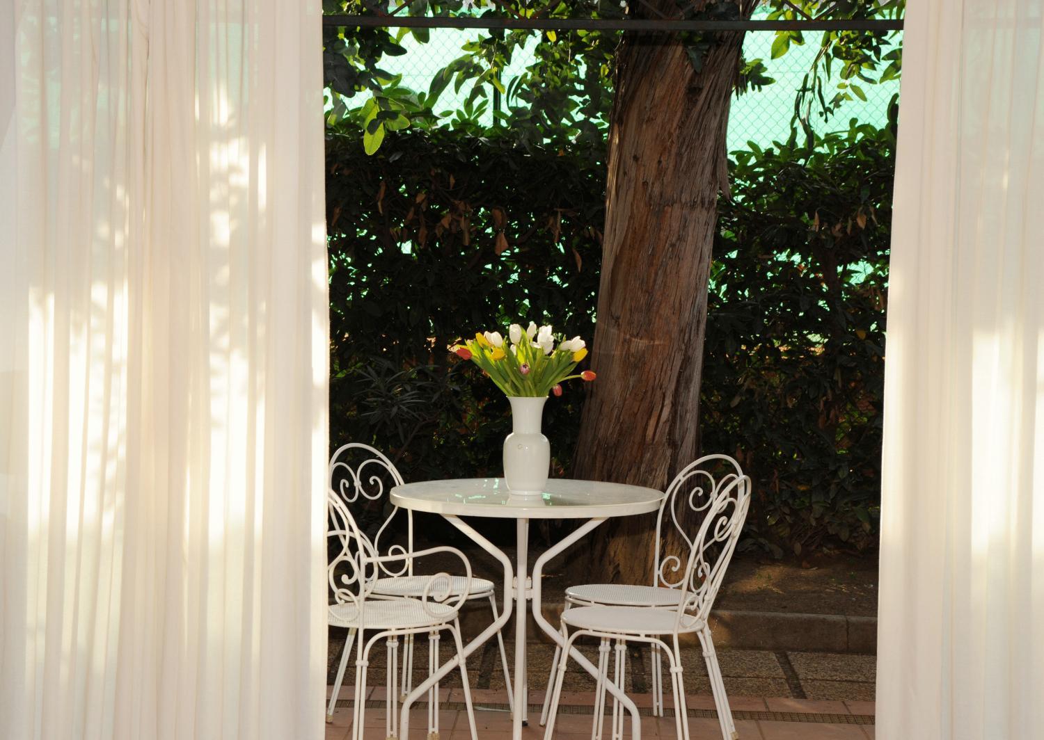 Quadruple Room with Patio - Photo 3