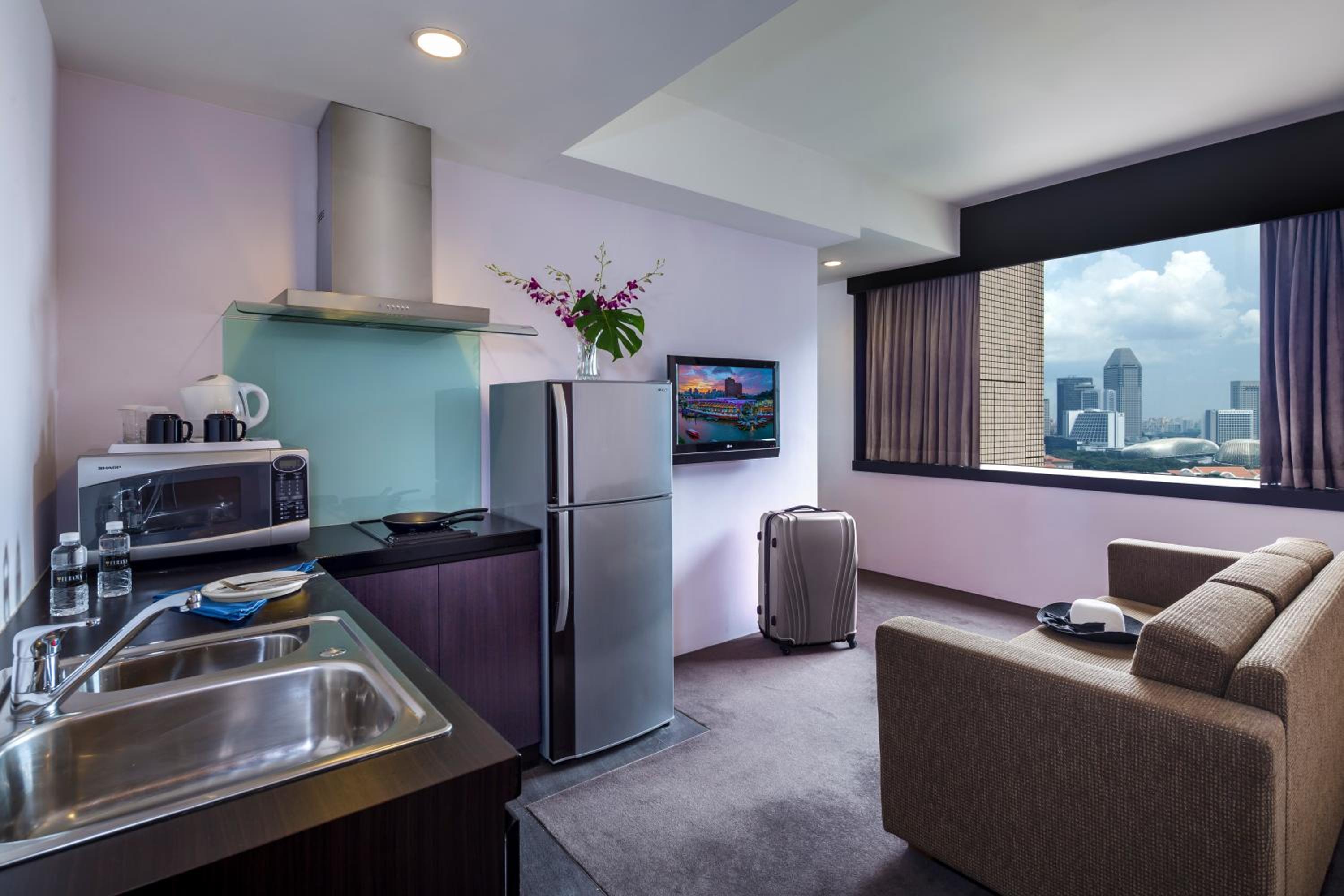 Executive Suite with Lounge Access photo 3