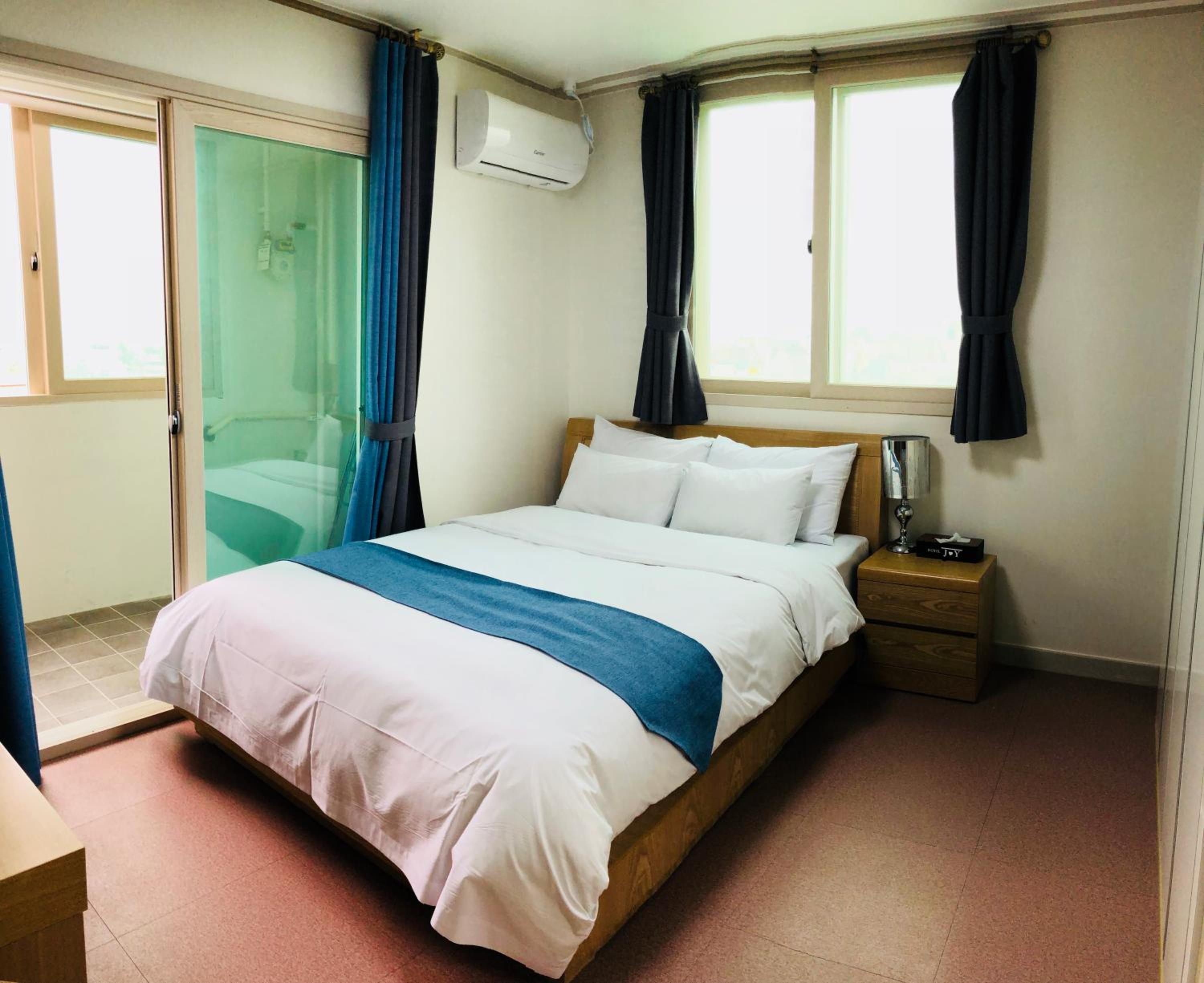 Superior Queen Room