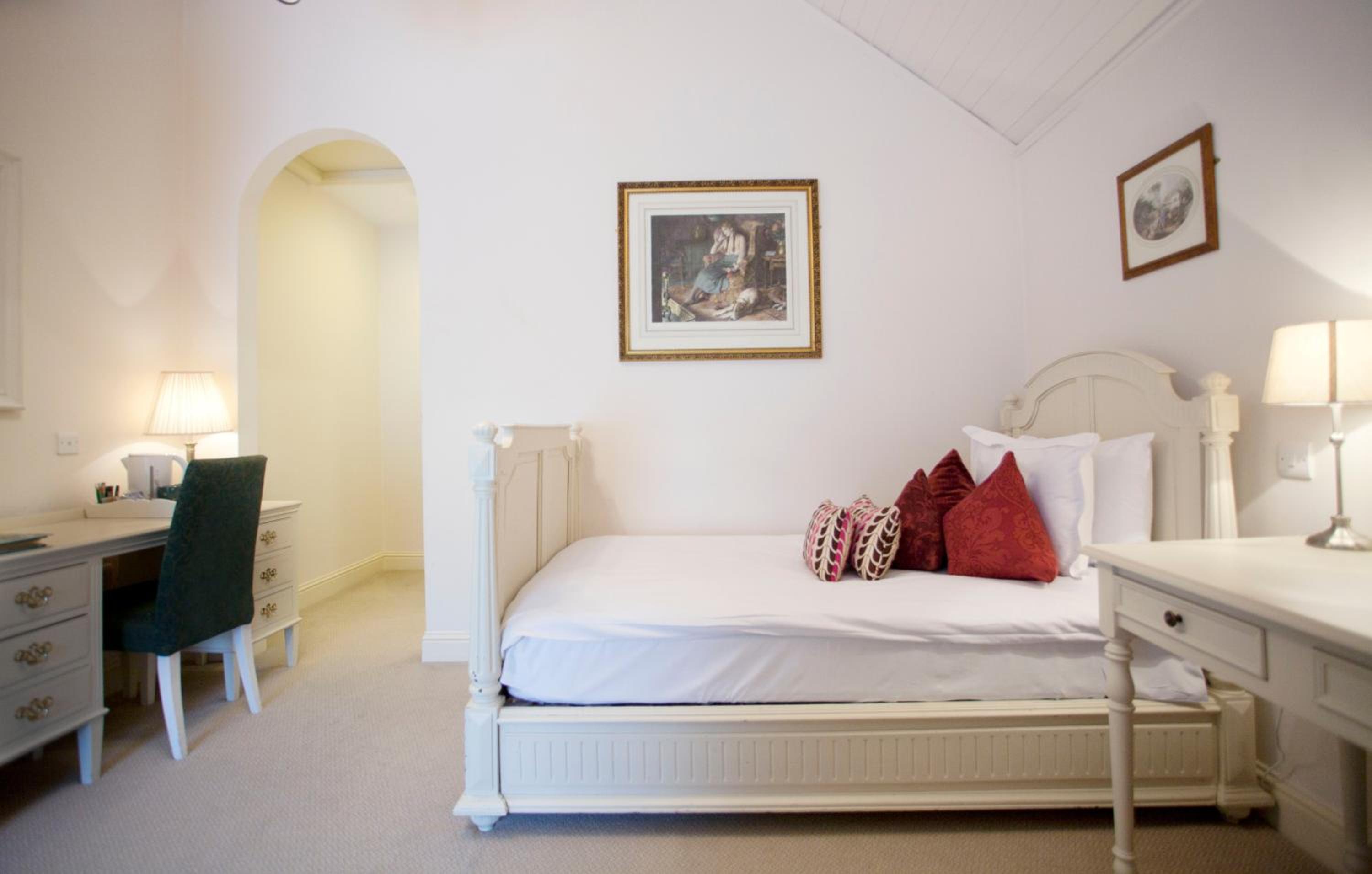 Twin Room - Photo 4