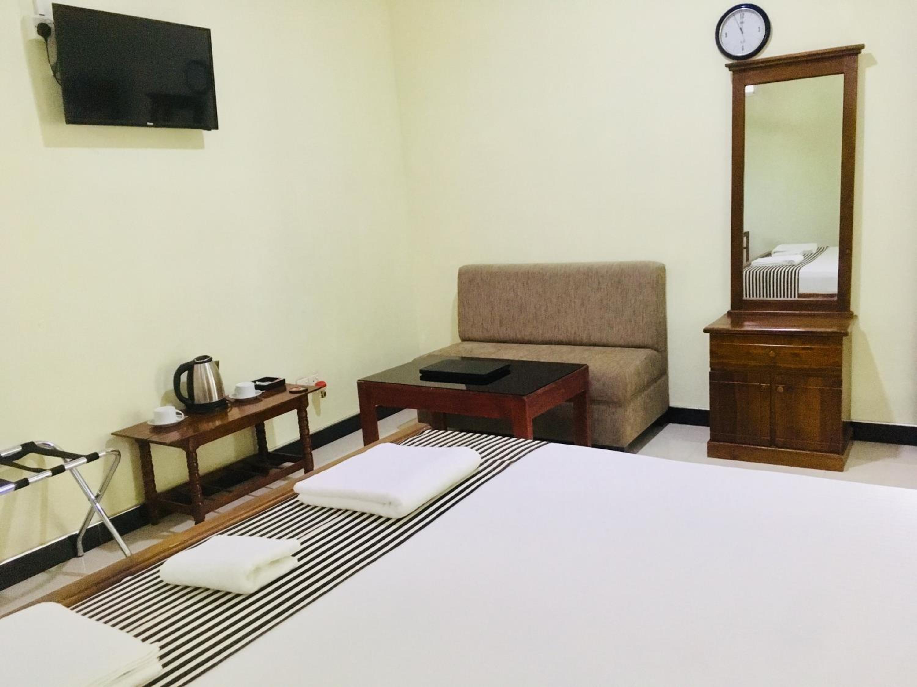 Deluxe Double or Twin Room photo 2