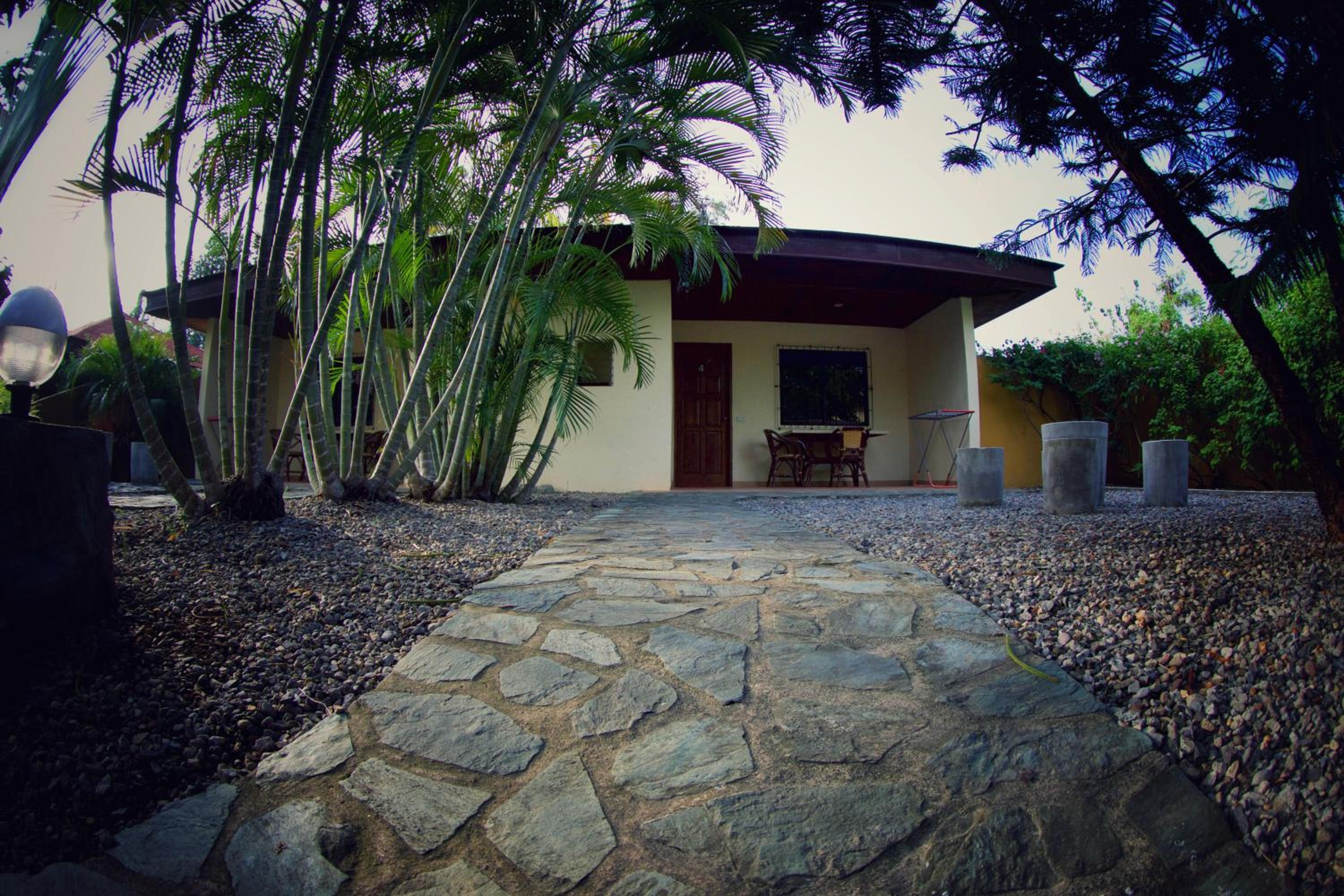 Bungalow with Garden View photo 2