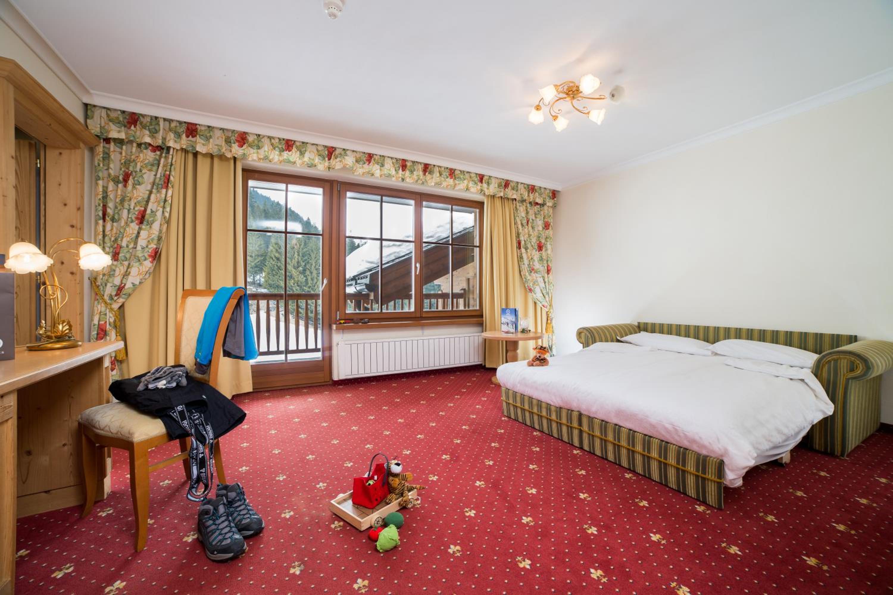Superior Quadruple Room photo 2