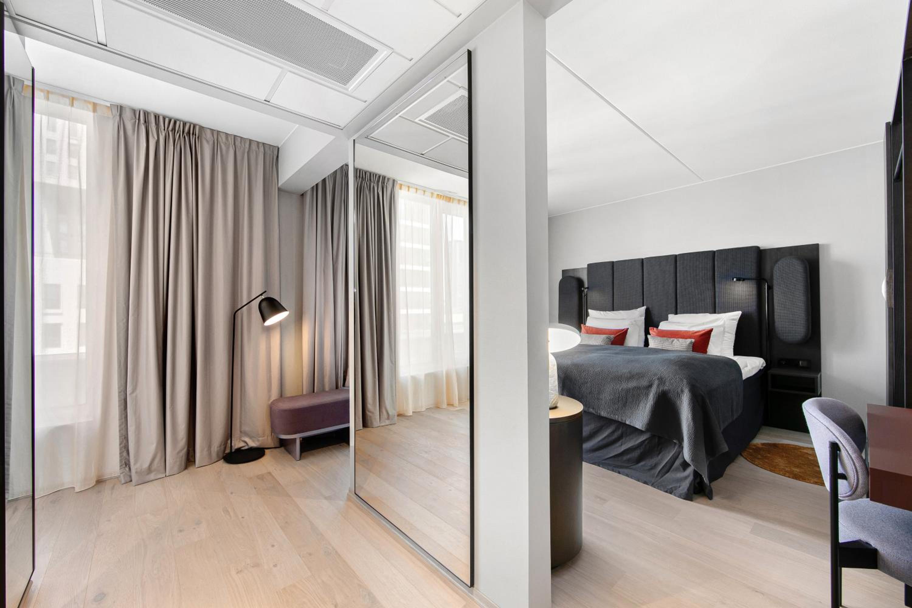 Deluxe Room - Photo 4