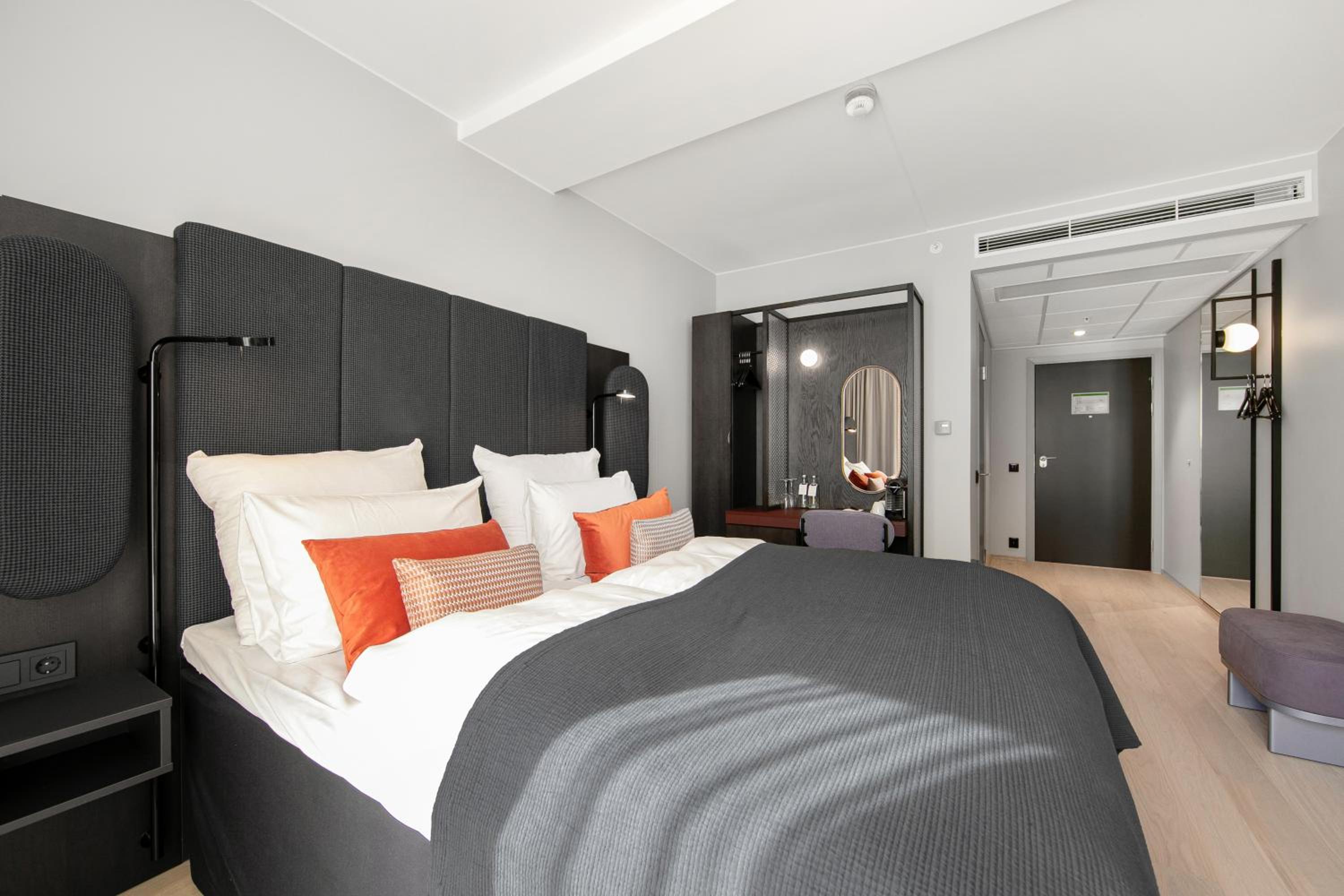 Standard Double Room - Photo 6