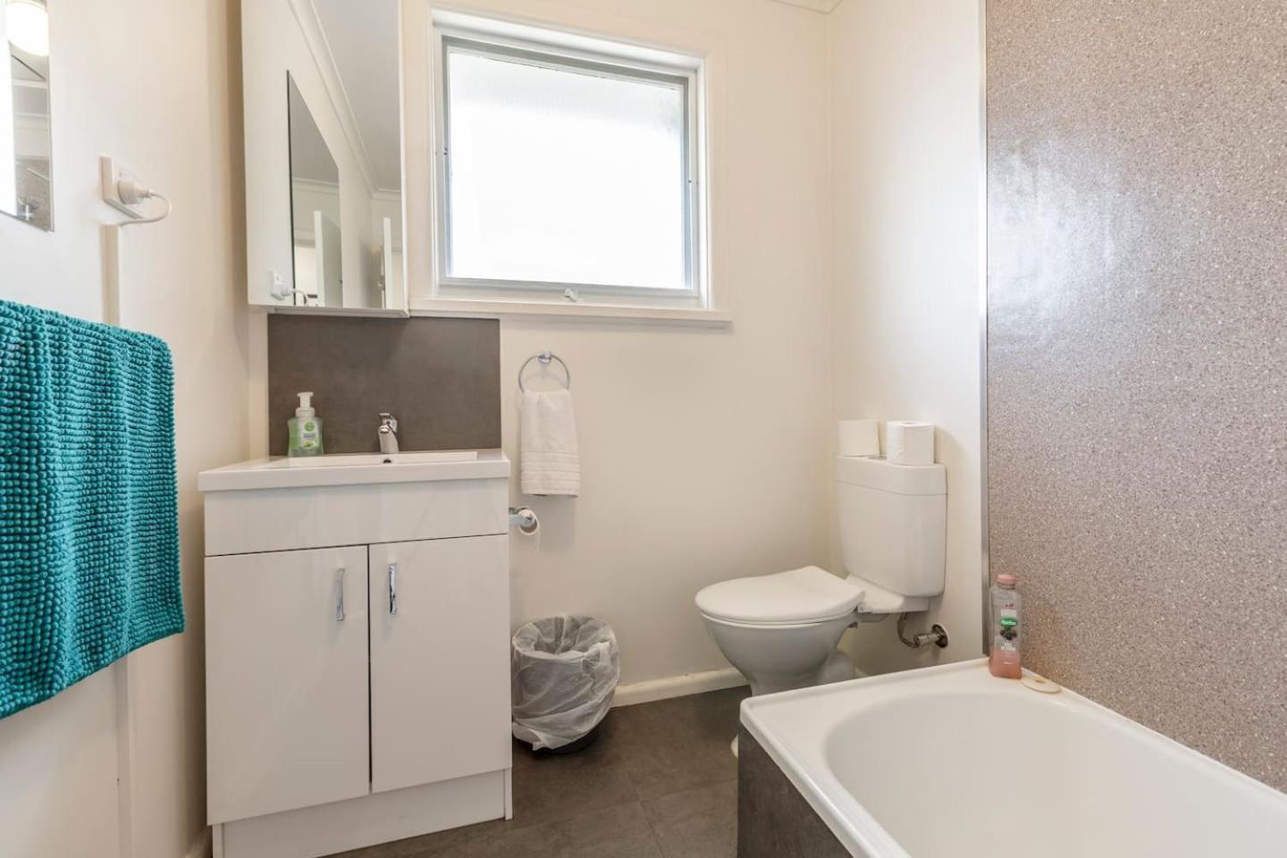 Two-Bedroom House photo 2
