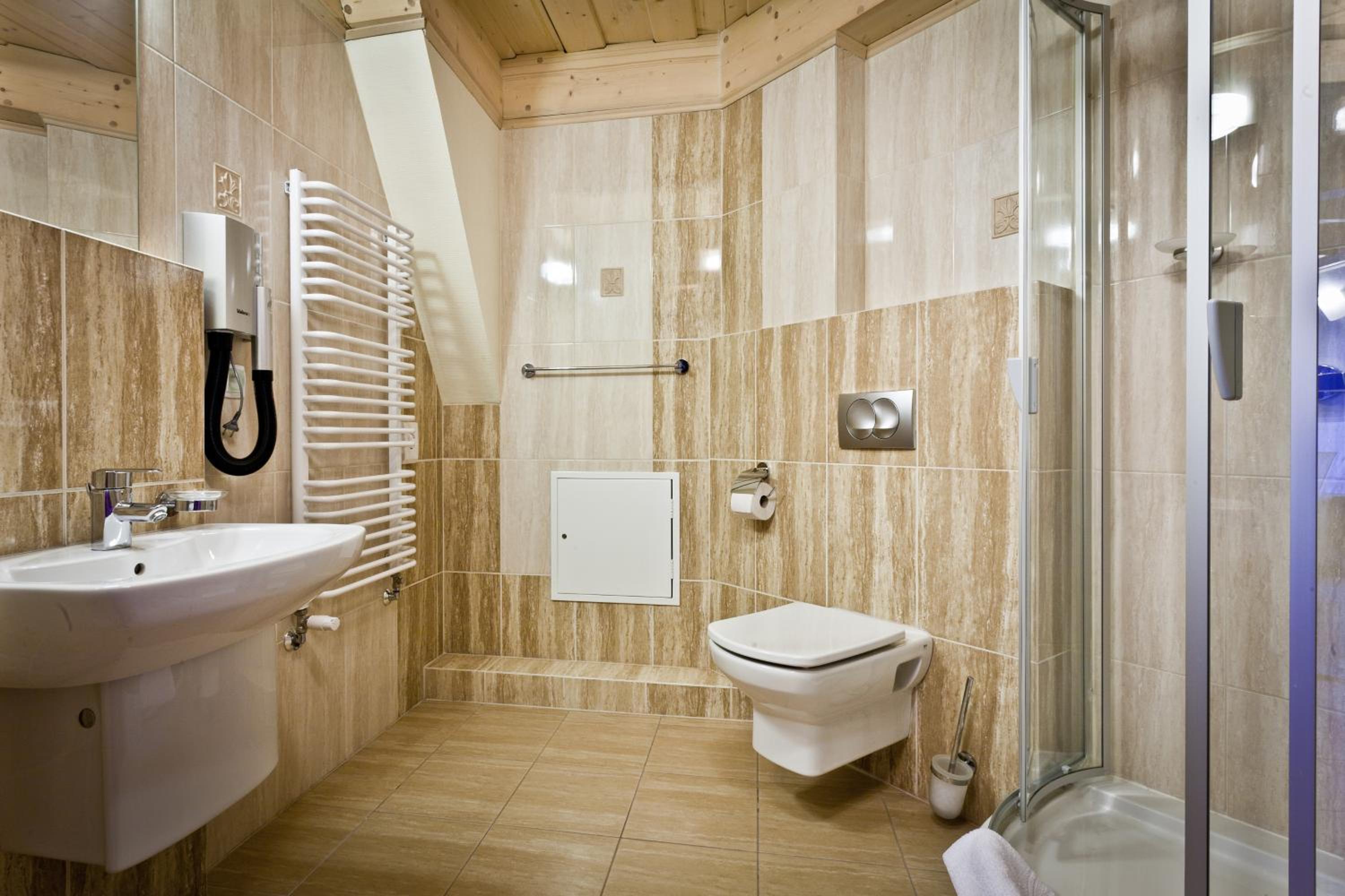 One-Bedroom Apartment (2 Adults + 2 Children) - Photo 9