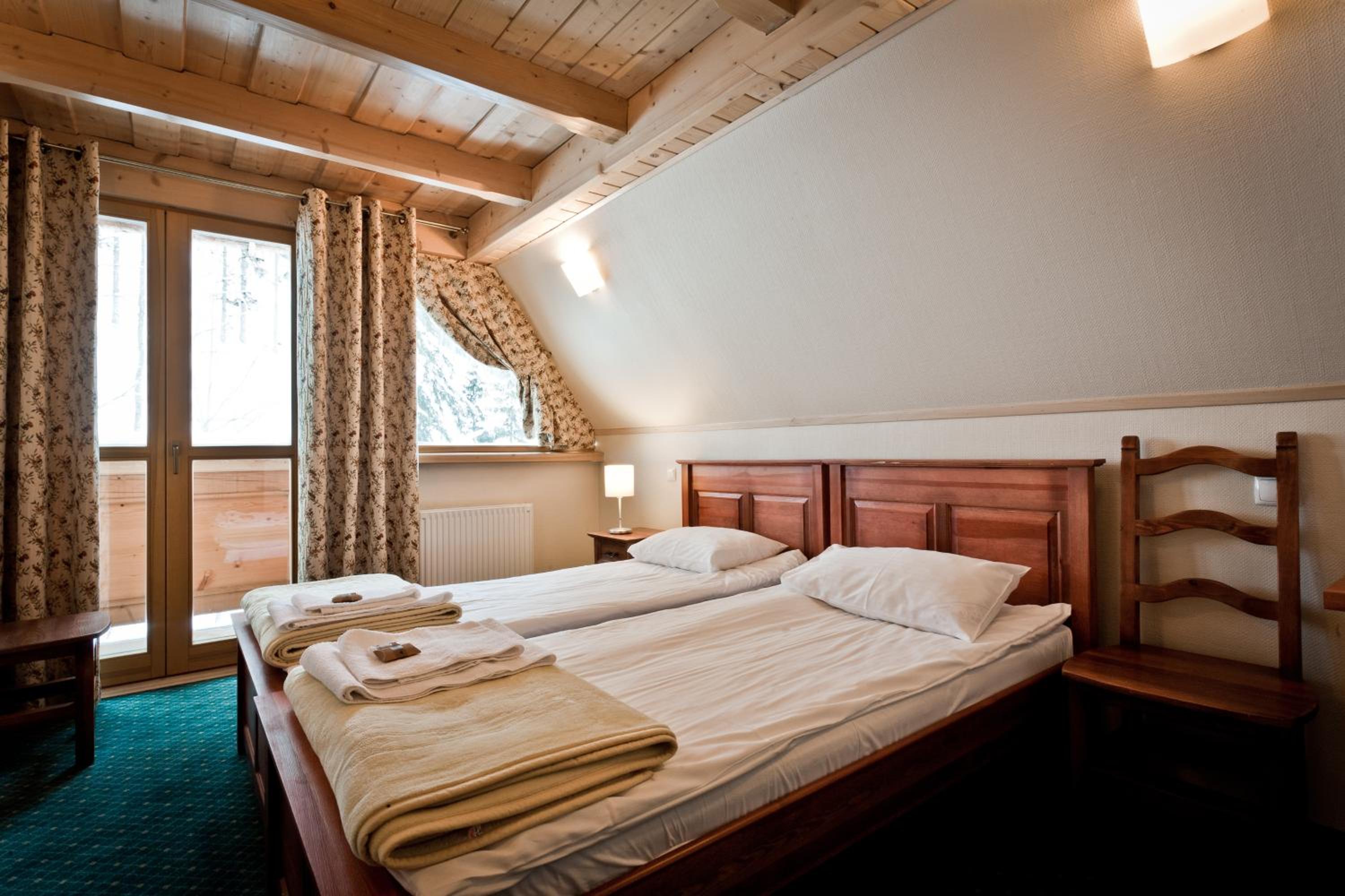 Twin Room - Photo 7