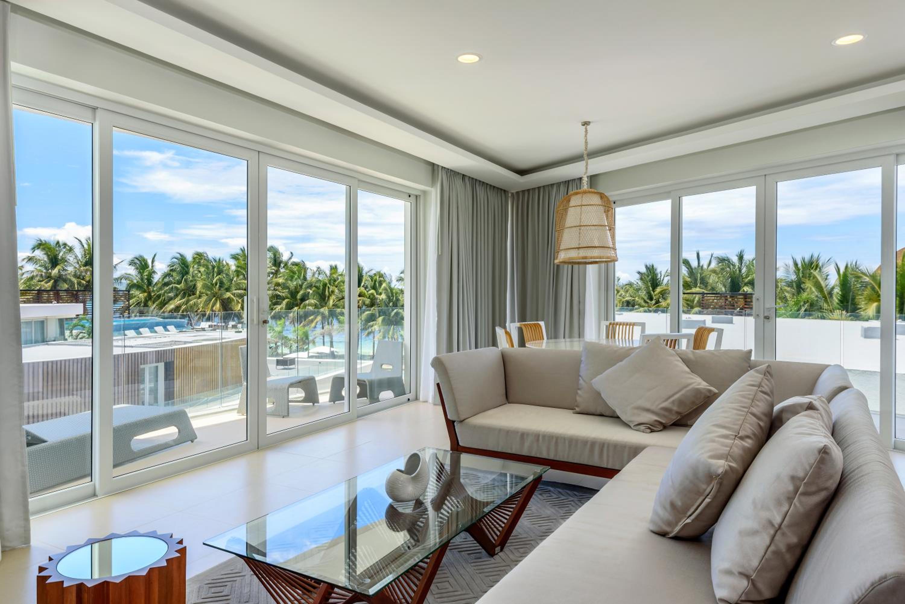 Premier Suite Two Bedroom Sea View - Photo 3