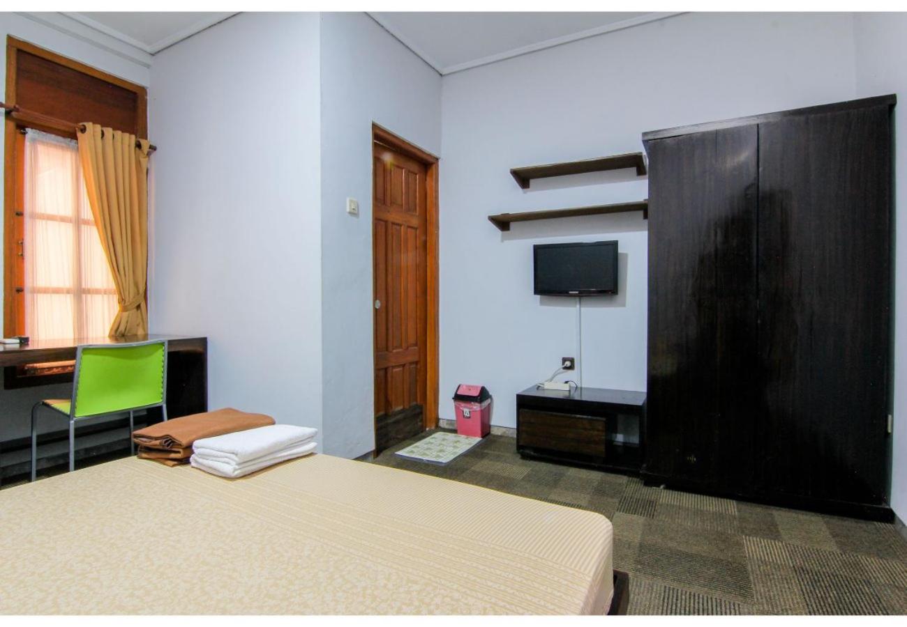 Standard Double Room - Photo 7