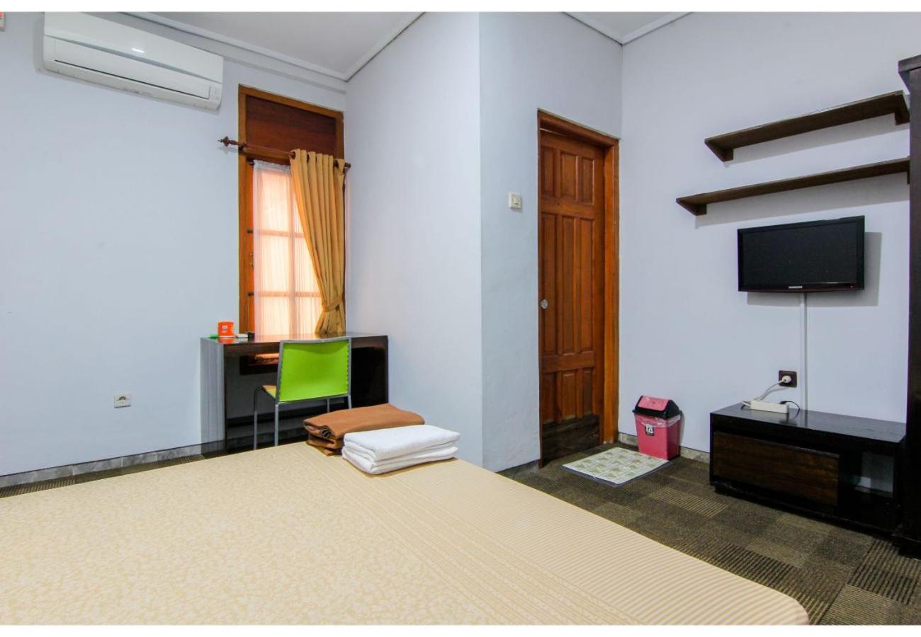Standard Double Room - Photo 8