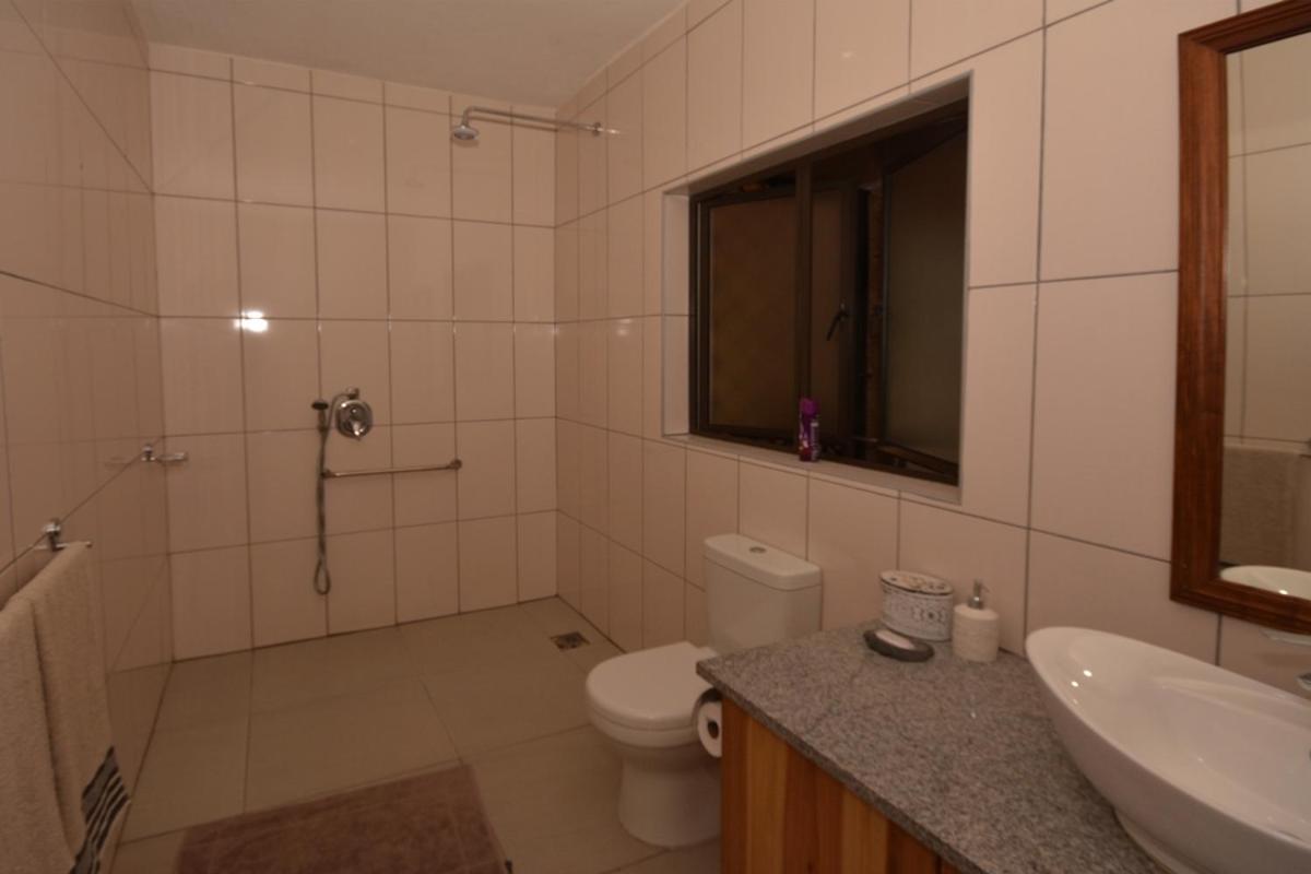 Double Room - Disability Access - Photo 3